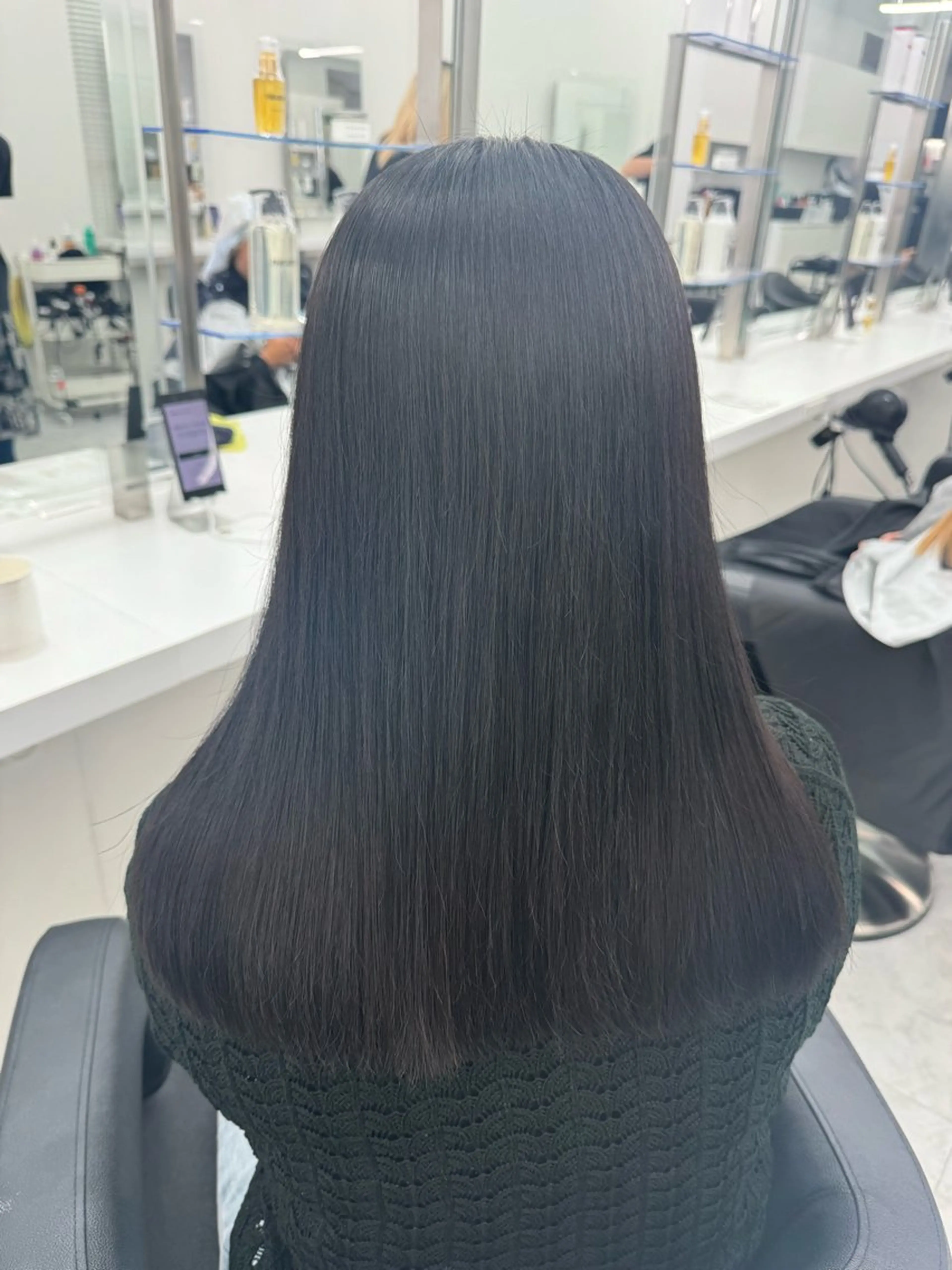 ロング noa🎀美髪縮毛/ 透明感カラーのヘアスタイル