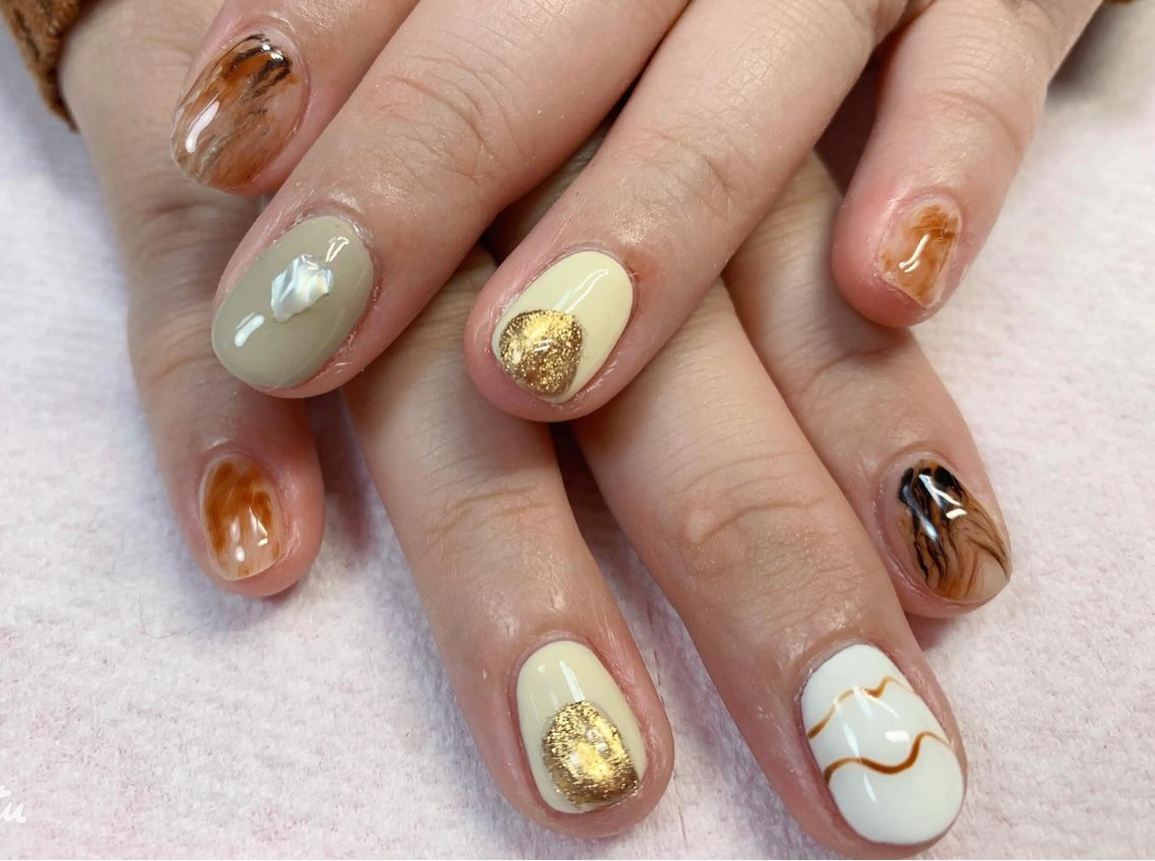 ネイル 持ち込み miu miuのネイルデザイン