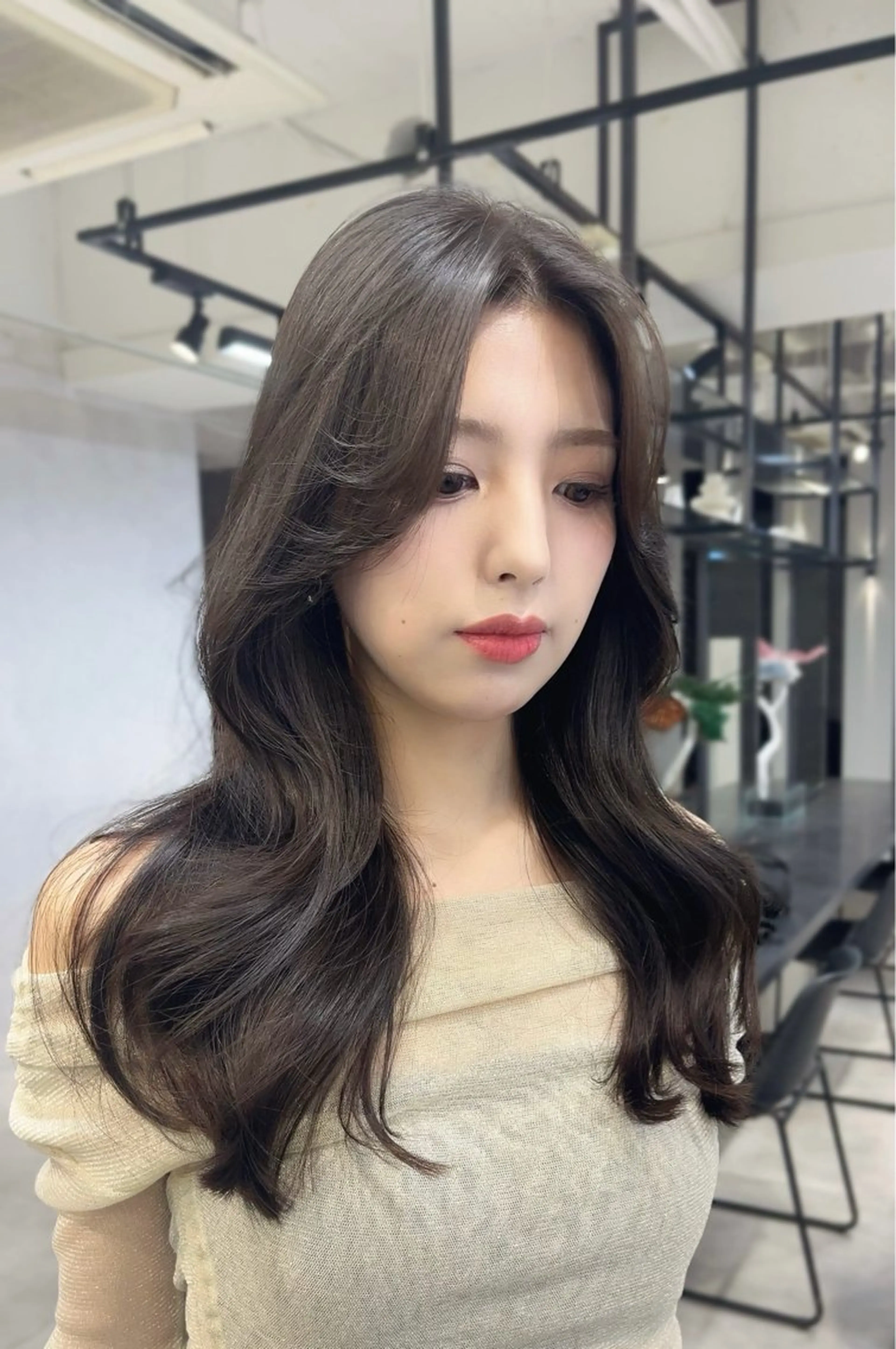 ロング カラー ヘアアレンジ 透明感カラー グレージュ くびれヘア 韓国風ヘア ヘアカラー hao 髪質改善/トリートメント/レイヤーカット【ハオ】所属・ハイトーンモデル募集 / Ayaka🎀のヘアスタイル