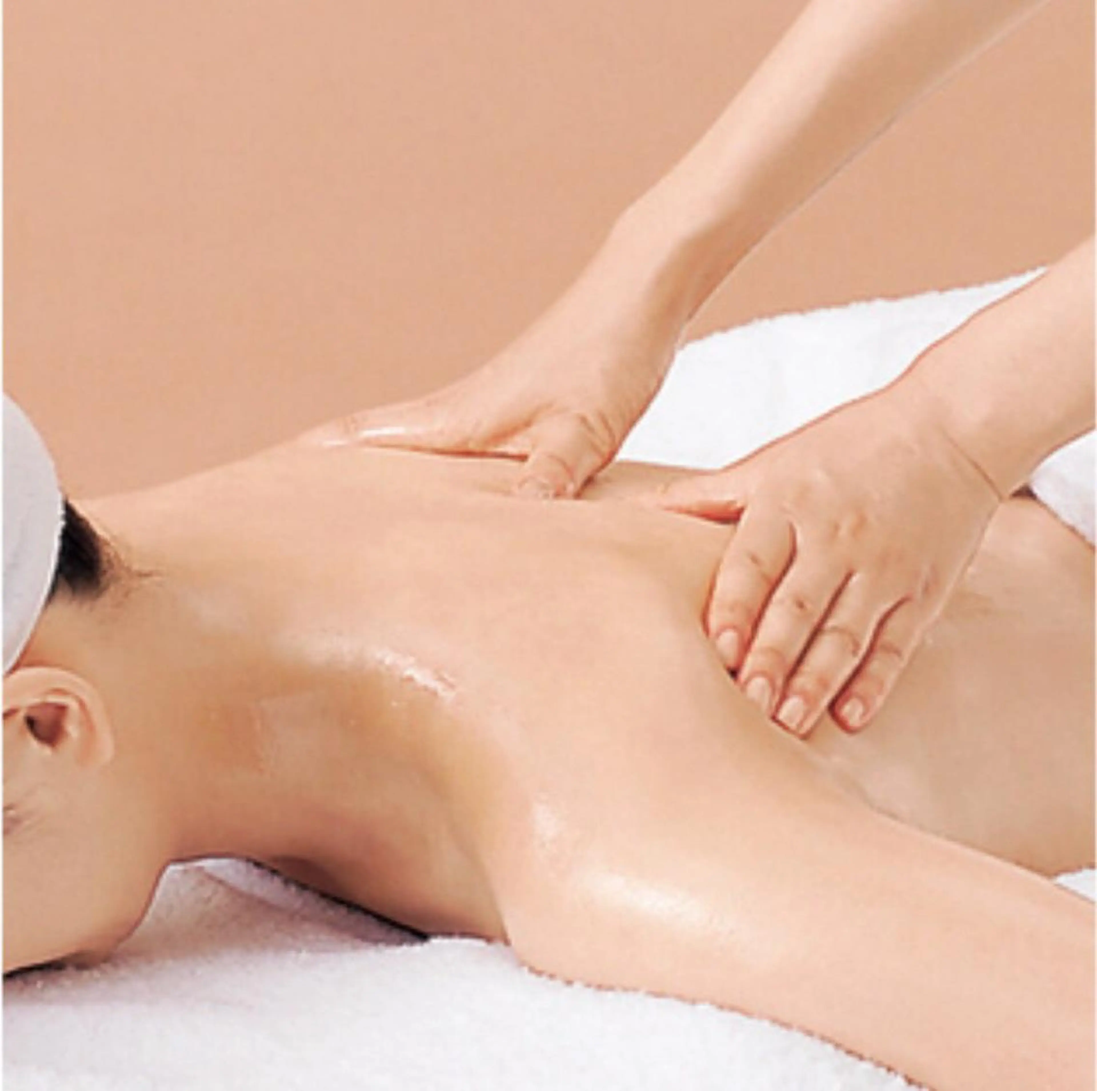 ✨ボディケアマッサージ(背中)✨自分では見えない背中のお手入れ🍀肩こりがひどい方やブライダルエステに人気のコースの写真