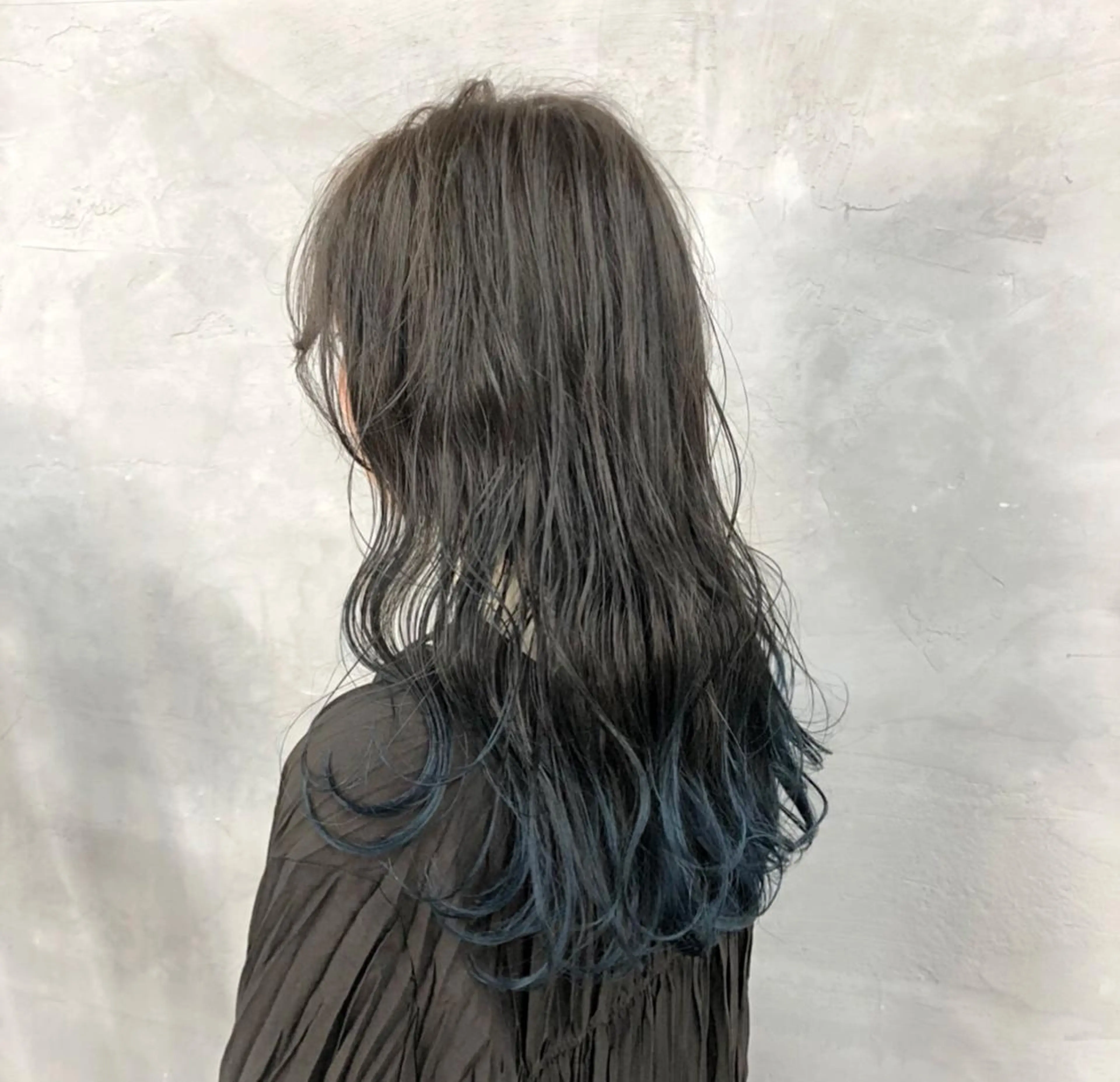 ロング カラー グレージュ ネイビーカラー ショート、韓国メンズ ヘアのかつらぎのヘアスタイル