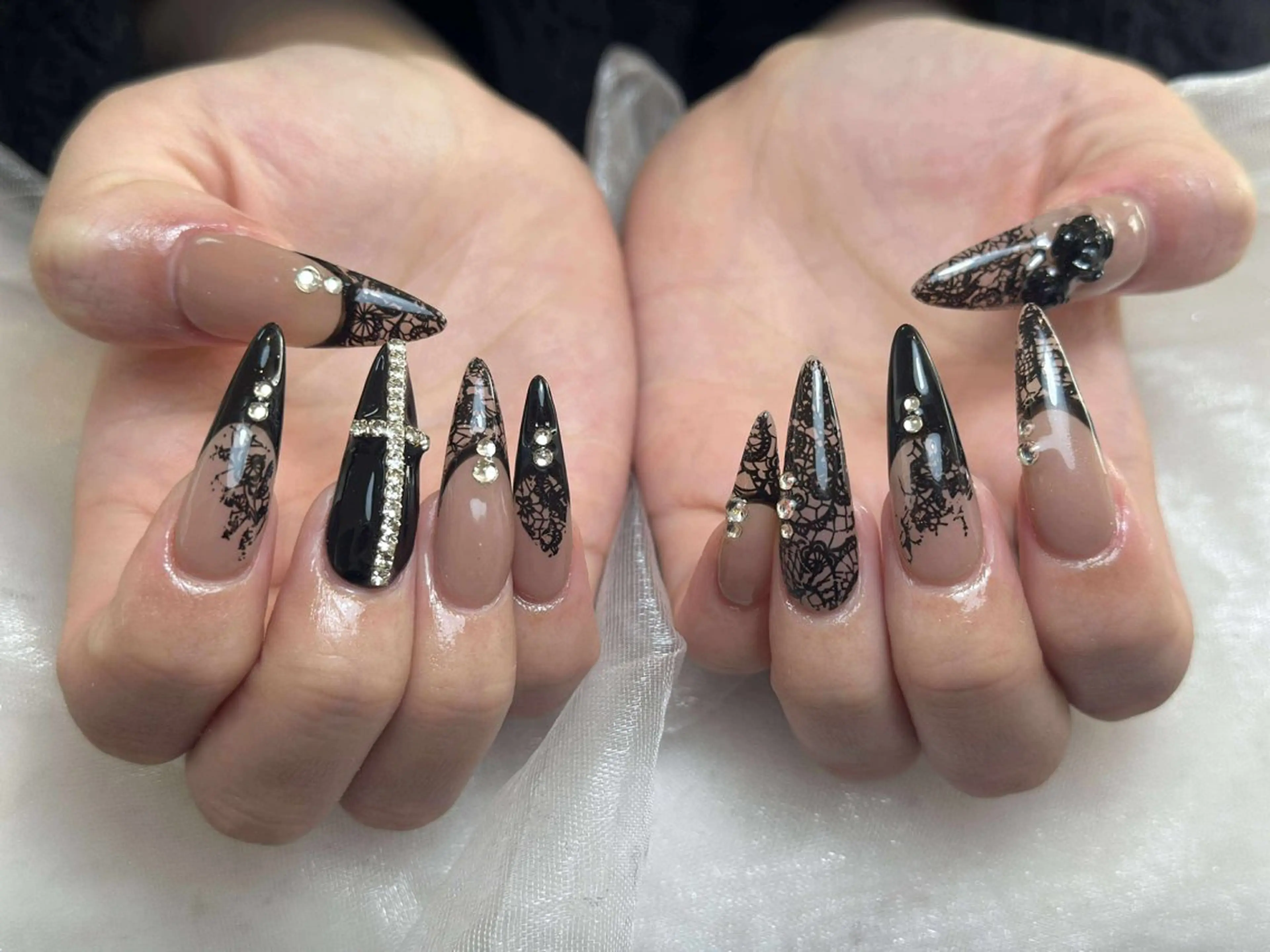 ネイル アートネイル 成人式 ジェルネイル ニュアンスネイル 夏ネイル ハンドネイル Jenn Nail Salonのネイルデザイン