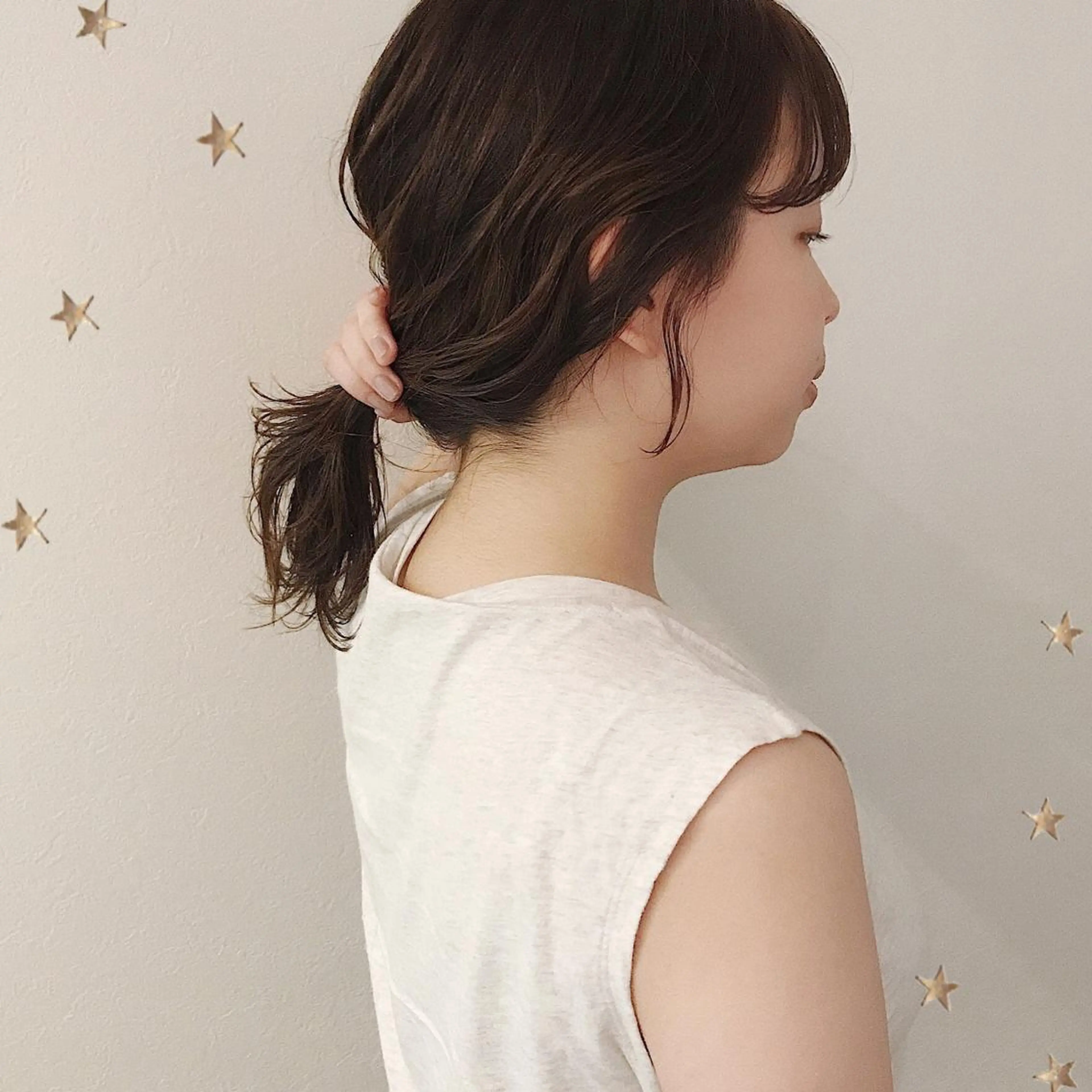 ミディアム カラー おくれ毛 カット ヘアカラー 市川 千夏のヘアスタイル