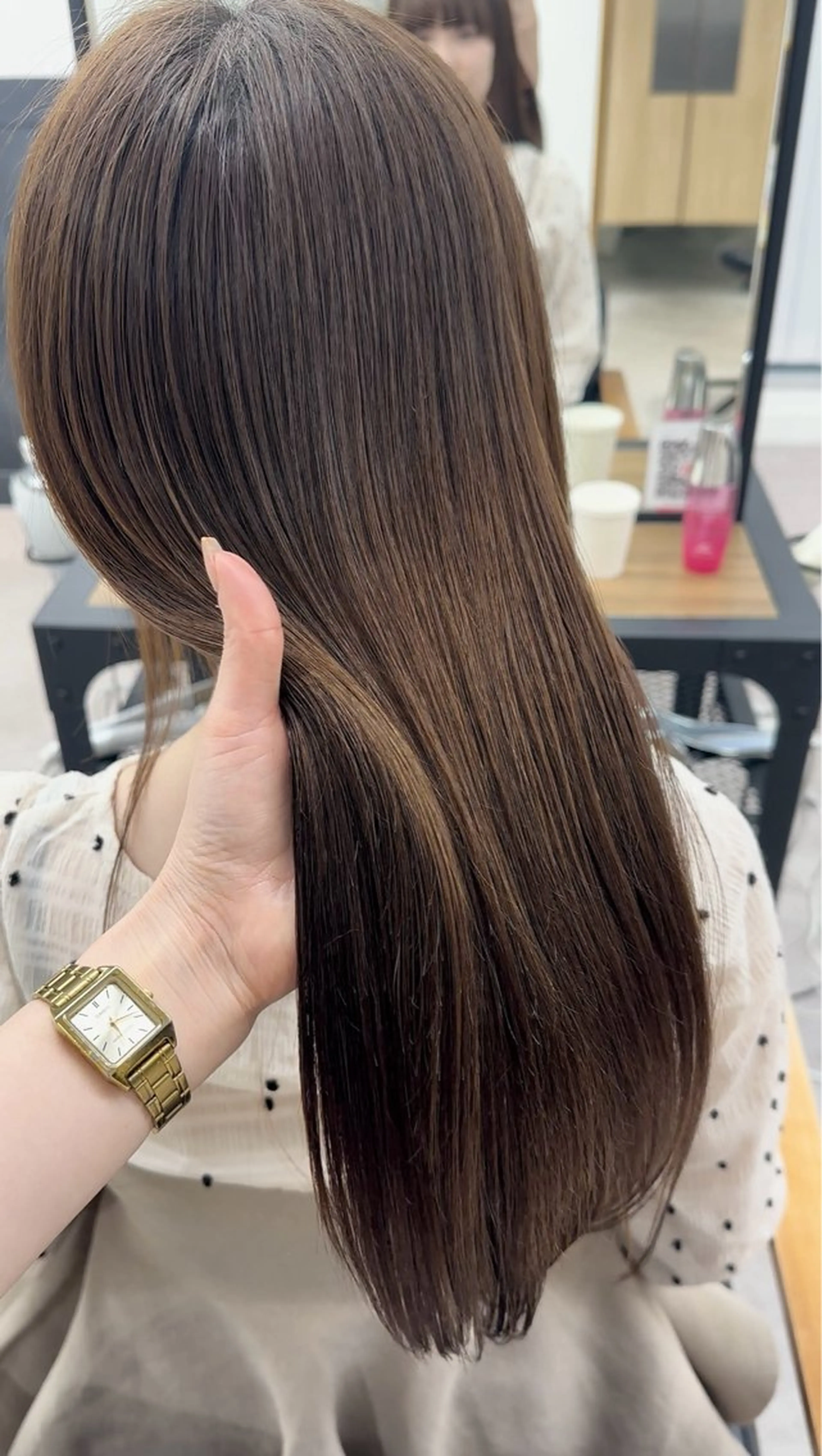 ロング カラー パーマ ヘアアレンジ メンズ キッズ カット 縮毛矯正 レイヤーカット／ 巻ける縮毛矯正のヘアスタイル