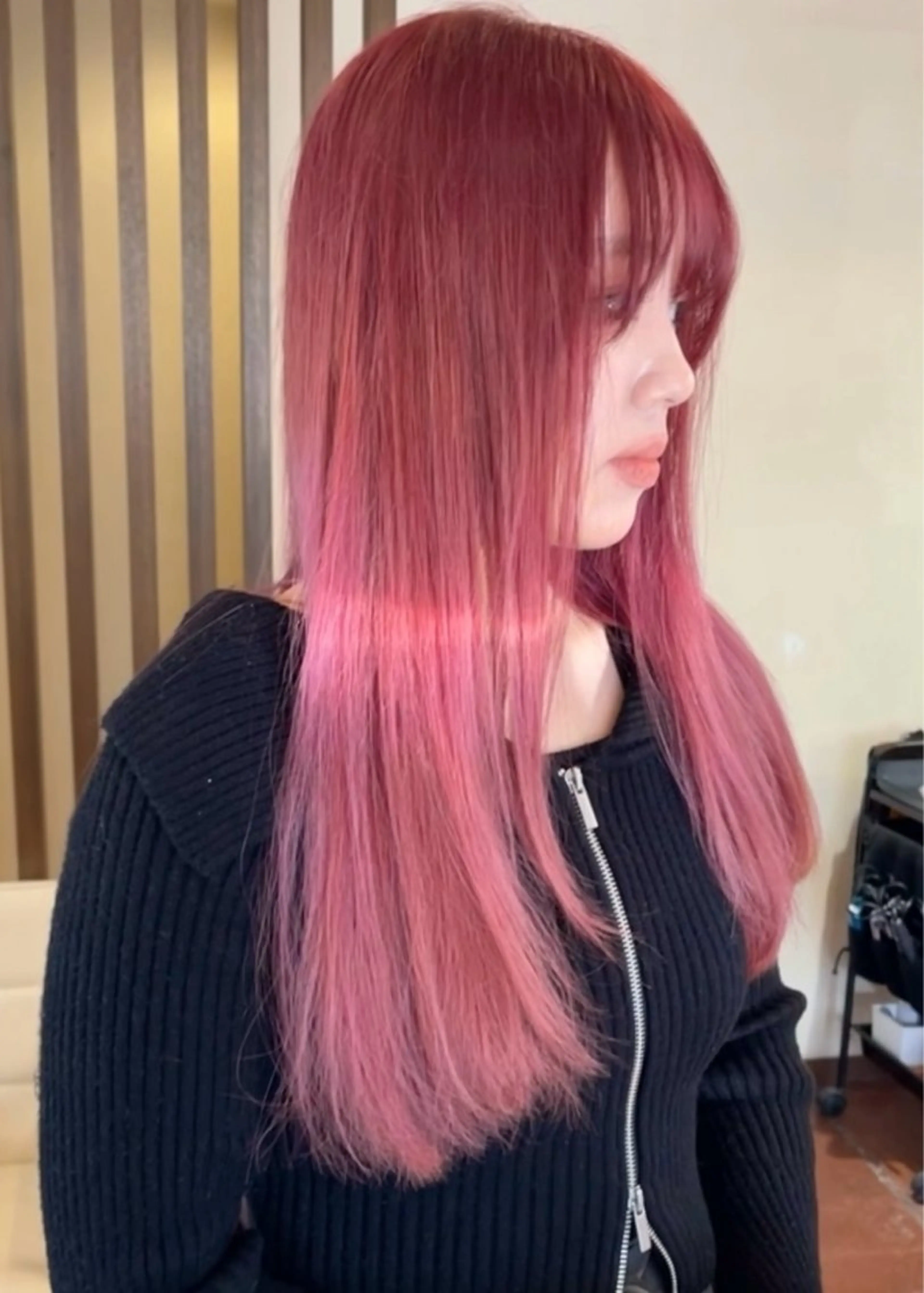 セミロング カラー ピンクカラー カット ヘアカラー トリートメント 田室 和幸のヘアスタイル