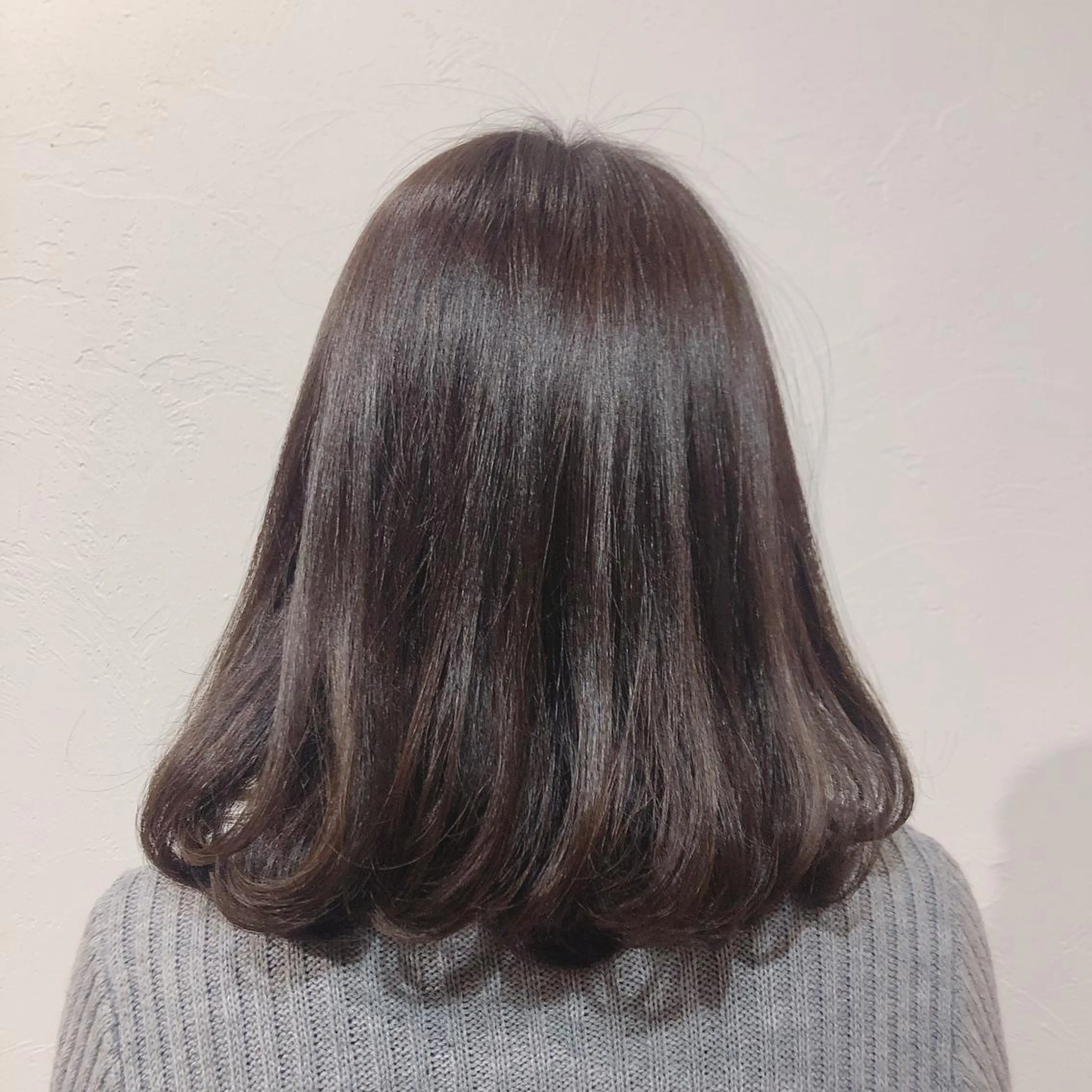 セミロング かわい りなのヘアスタイル