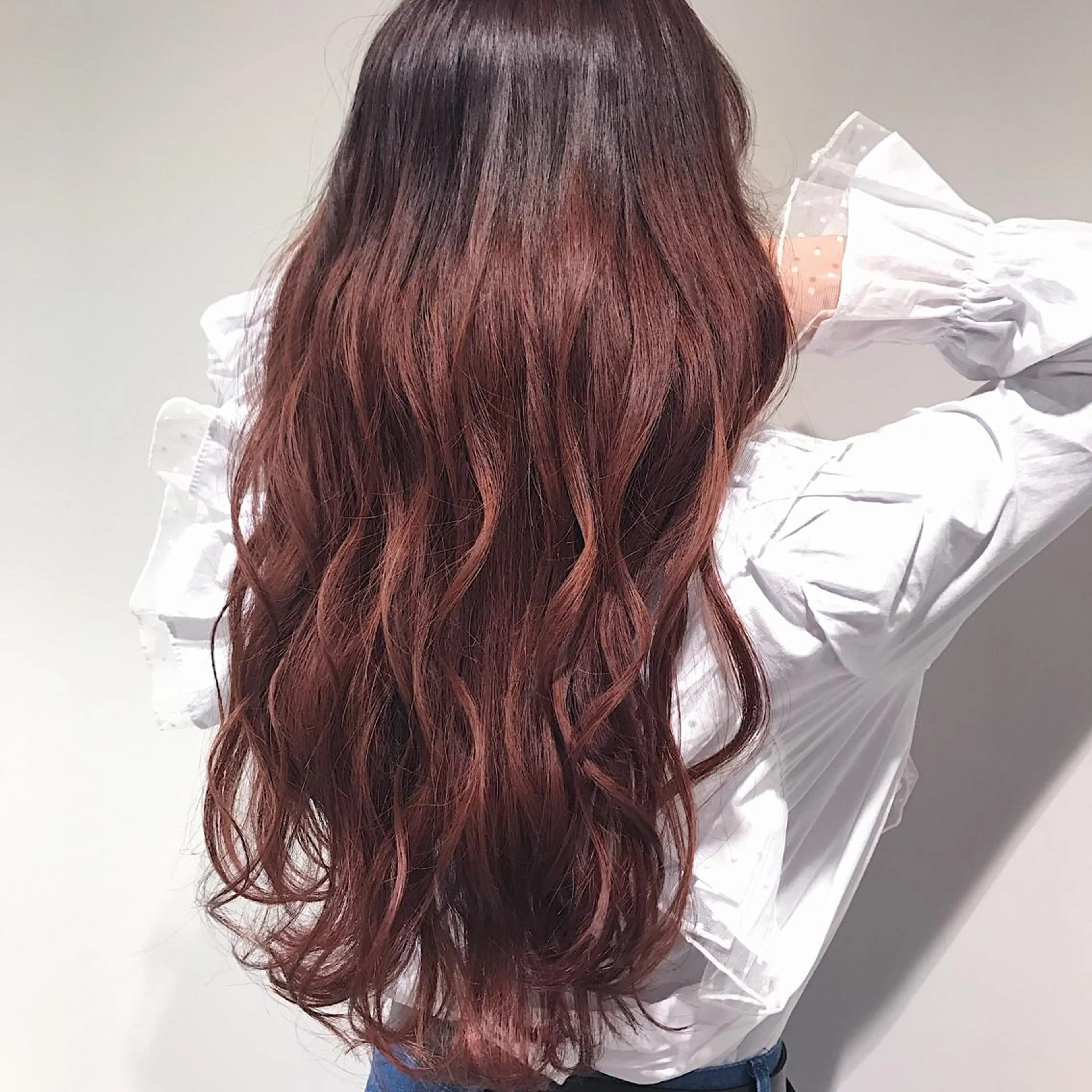 ロング カラー ヘアアレンジ Zina渋谷エリア マネージャShionのヘアスタイル