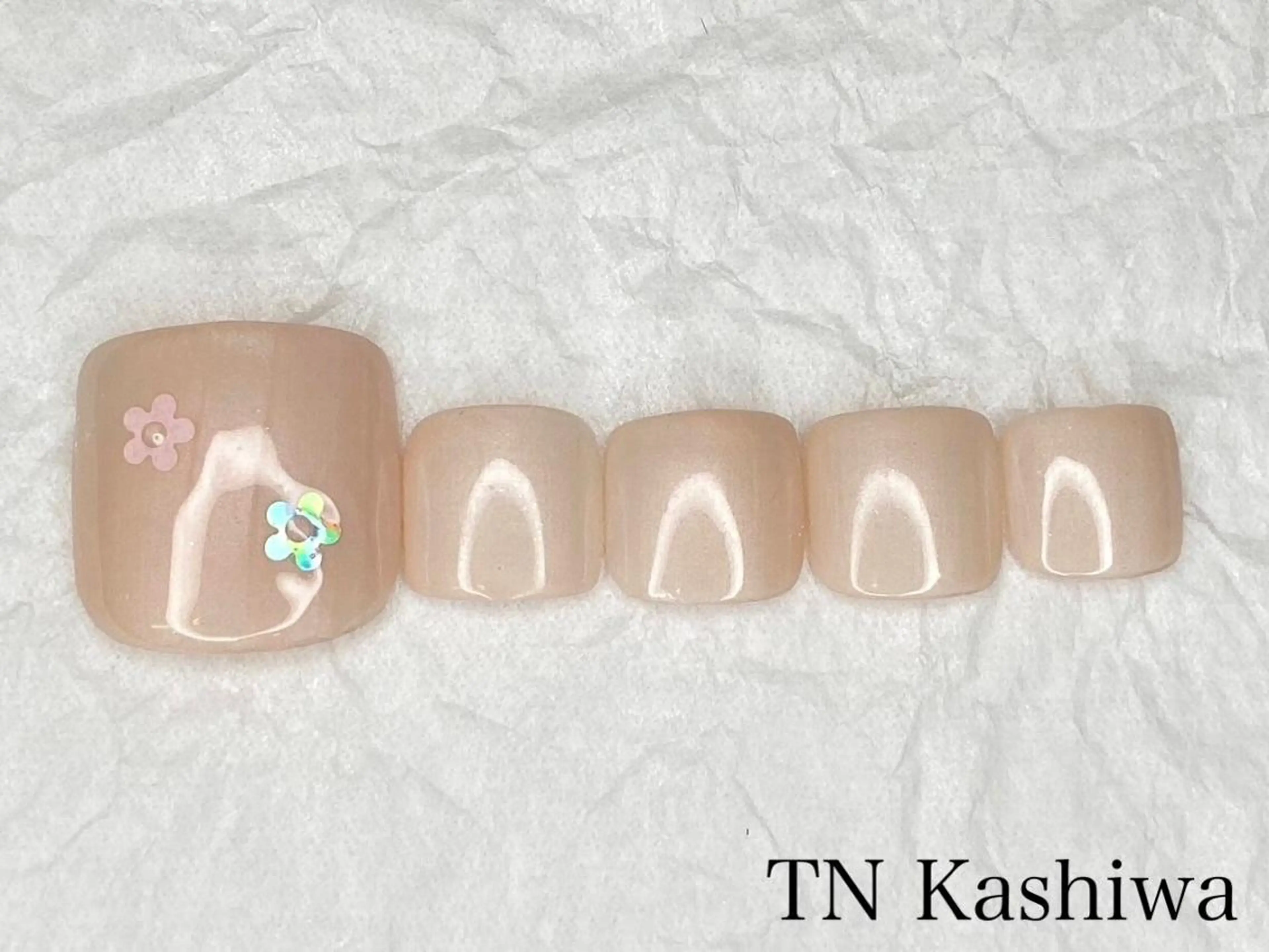 ネイル 大隅 和奈のネイルデザイン