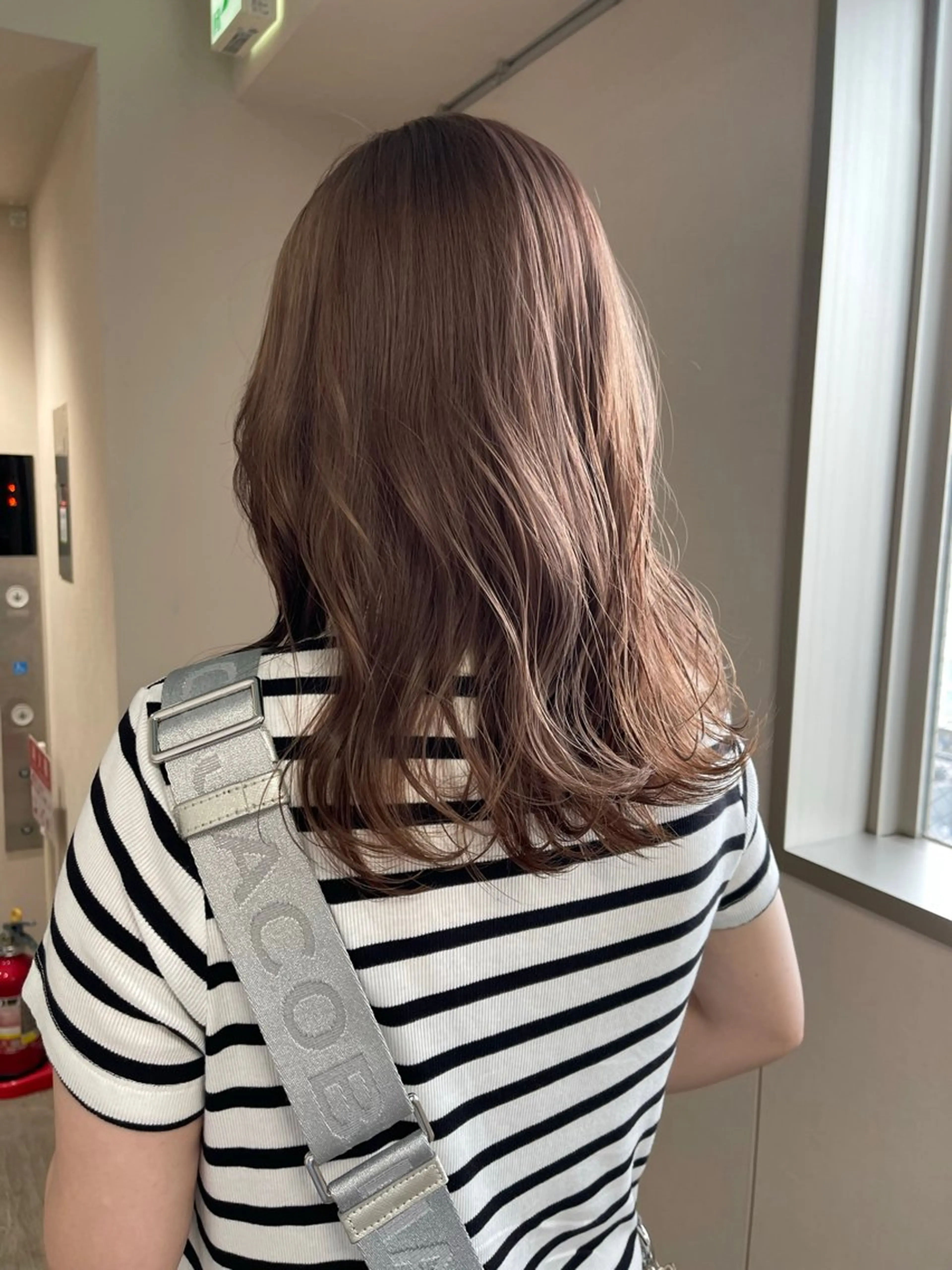 ミディアム カラー ブリーチ ブラウンカラー ブリーチなしカラー 伸ばしかけ ヘアカラー トリートメント 松井那津子 /ハイライトブリーチのヘアスタイル