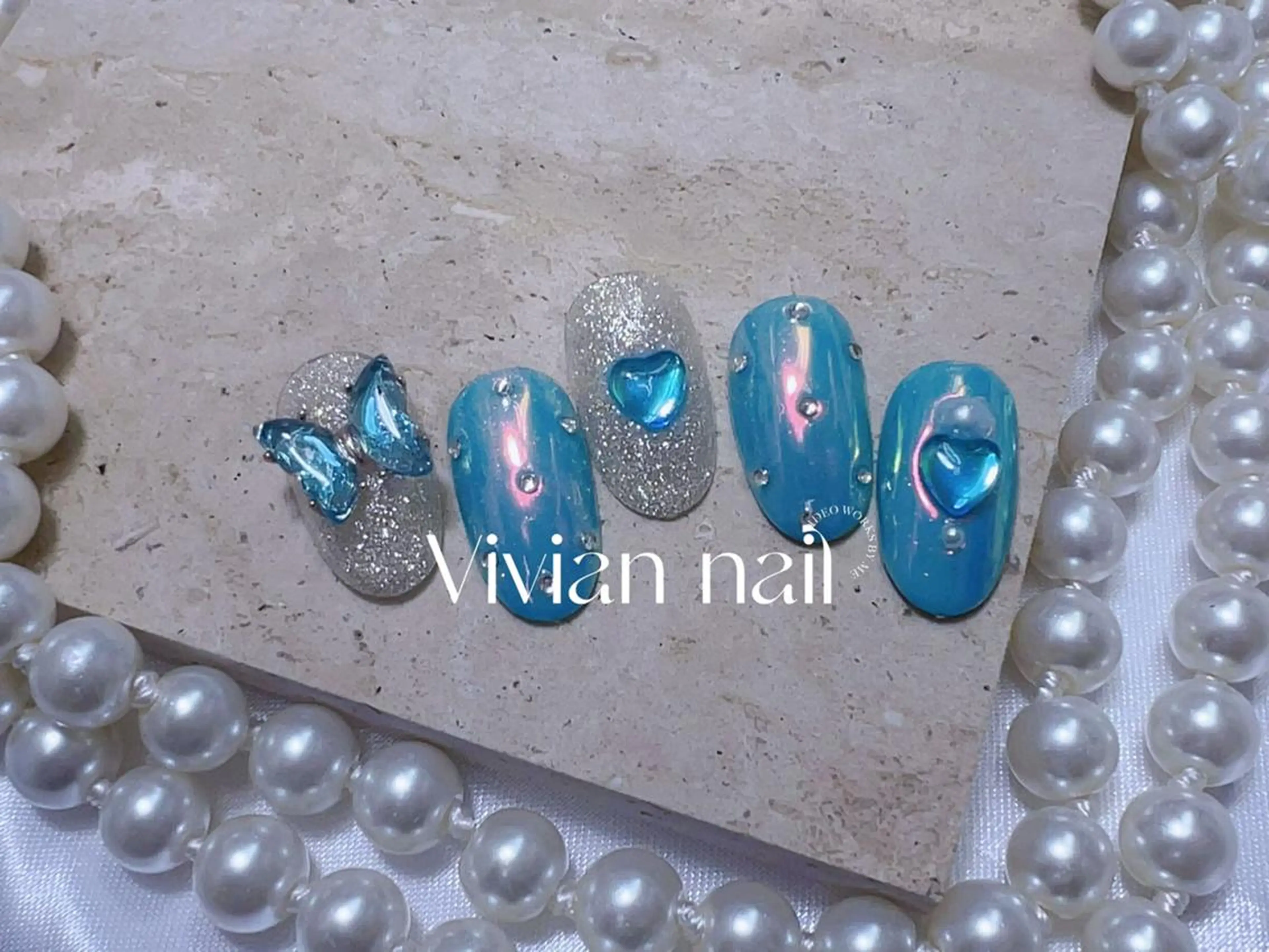 ネイル VIVIAN エイのネイルデザイン