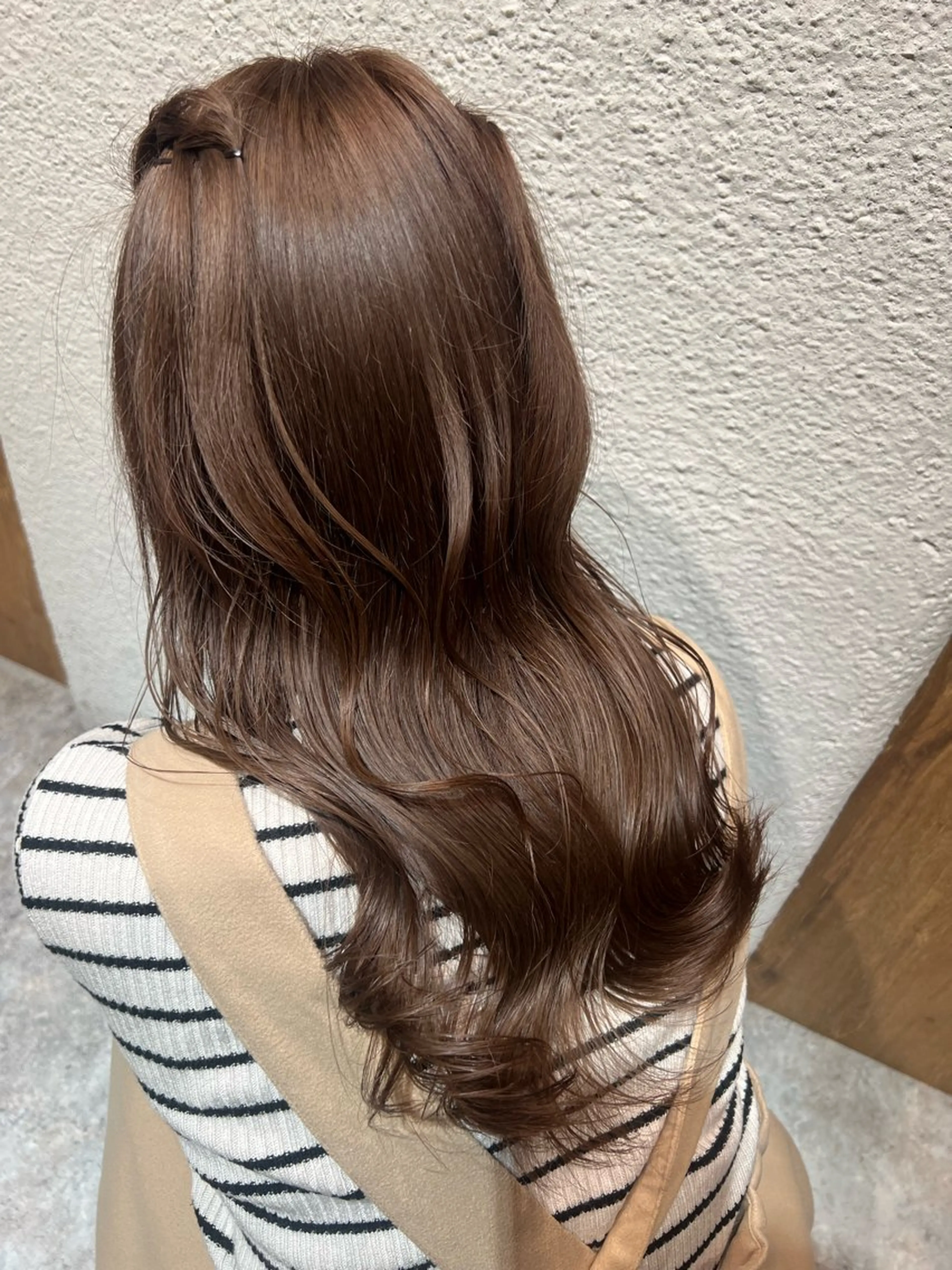 ロング カラー グレージュ ヘアカラー ニーナ/MONIQA /ハイトーンカラーのヘアスタイル