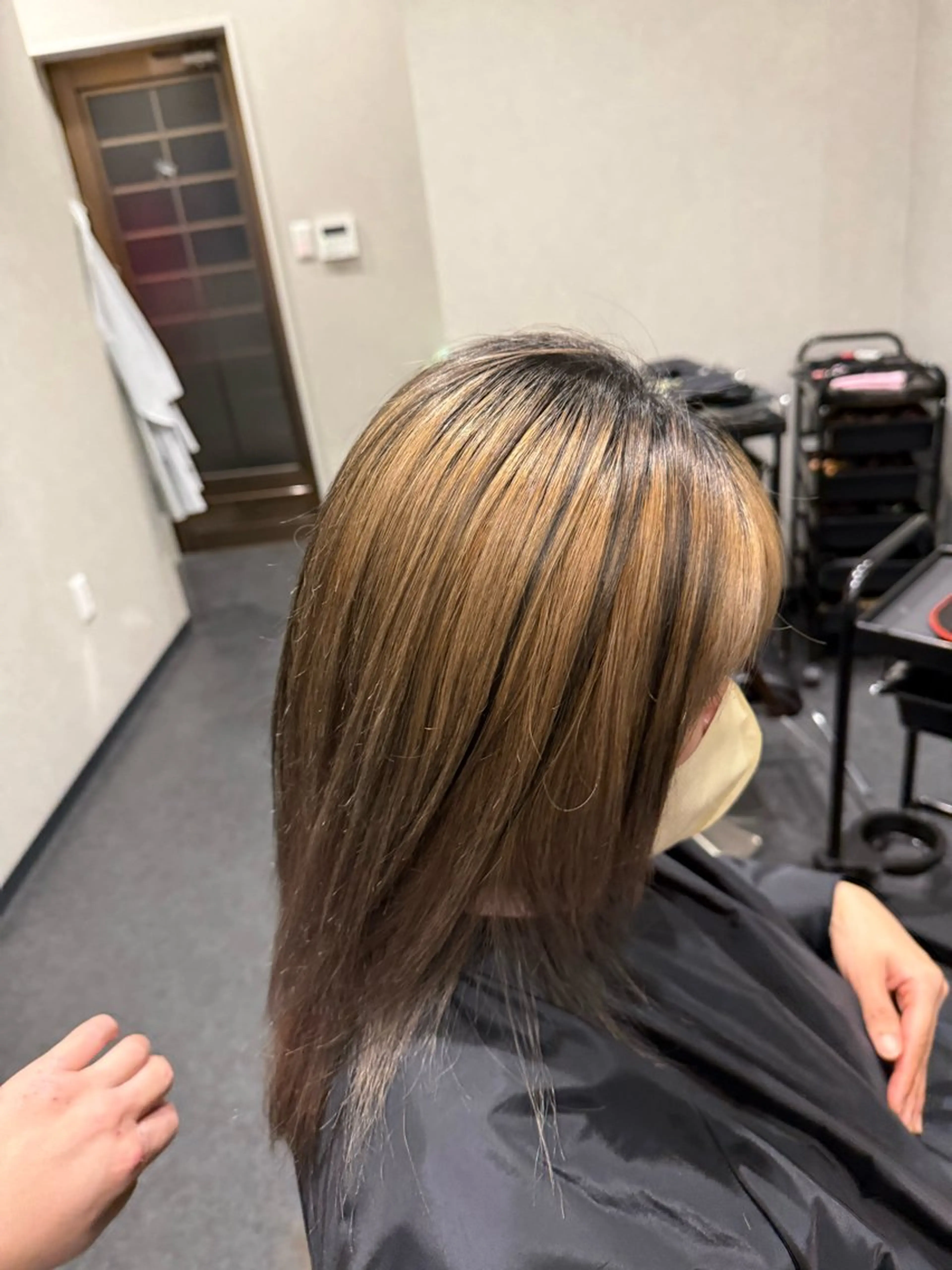 カラー 黒髪 ブリーチ ハイトーンカラー 髪質改善⚡️カラー 🍀武久 誠🍀のヘアスタイル
