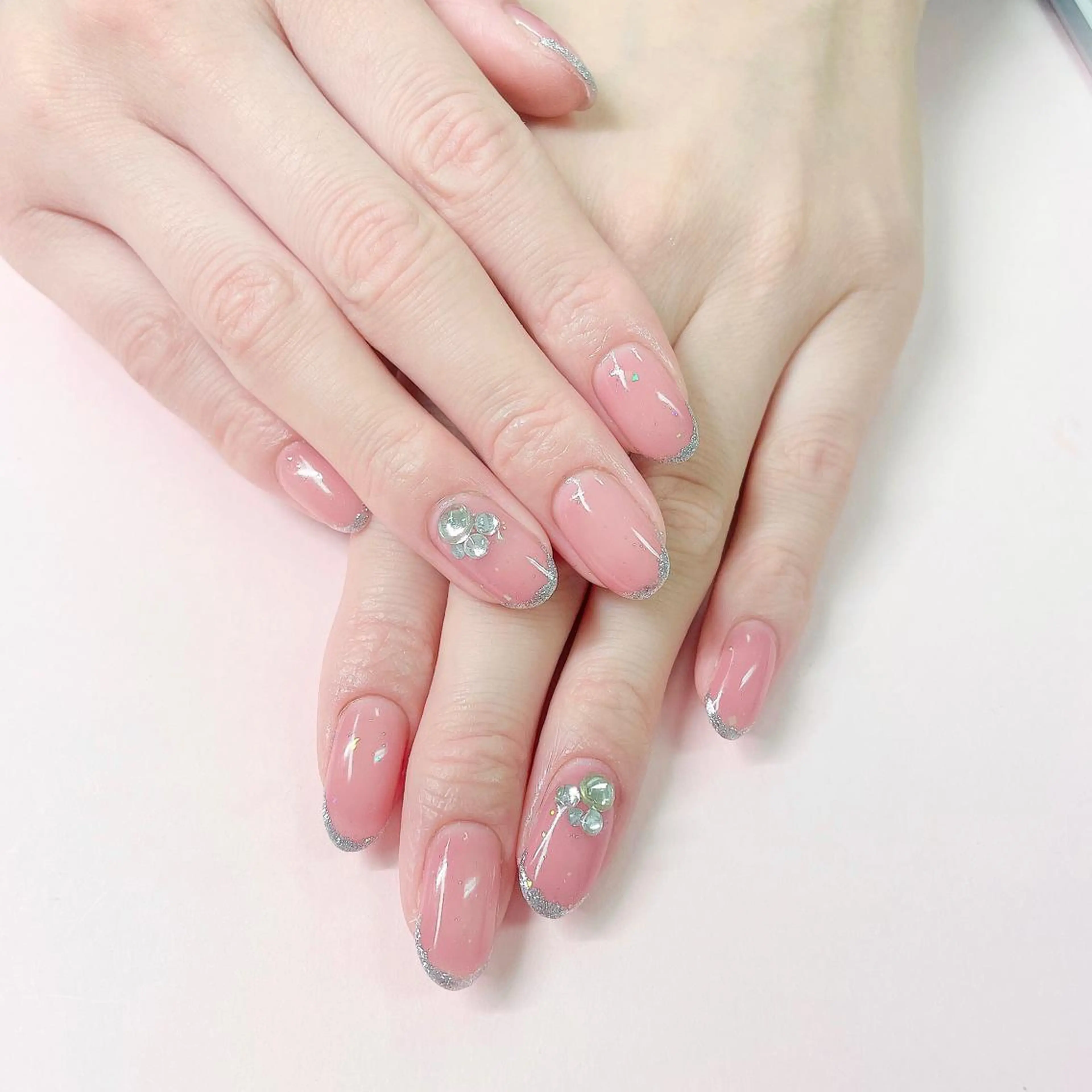 ネイル フレンチネイル ラメ(グリッター) ハンドネイル 大阪福島韓国束感まつ げ Sayaka🤍のマツエク・マツパデザイン