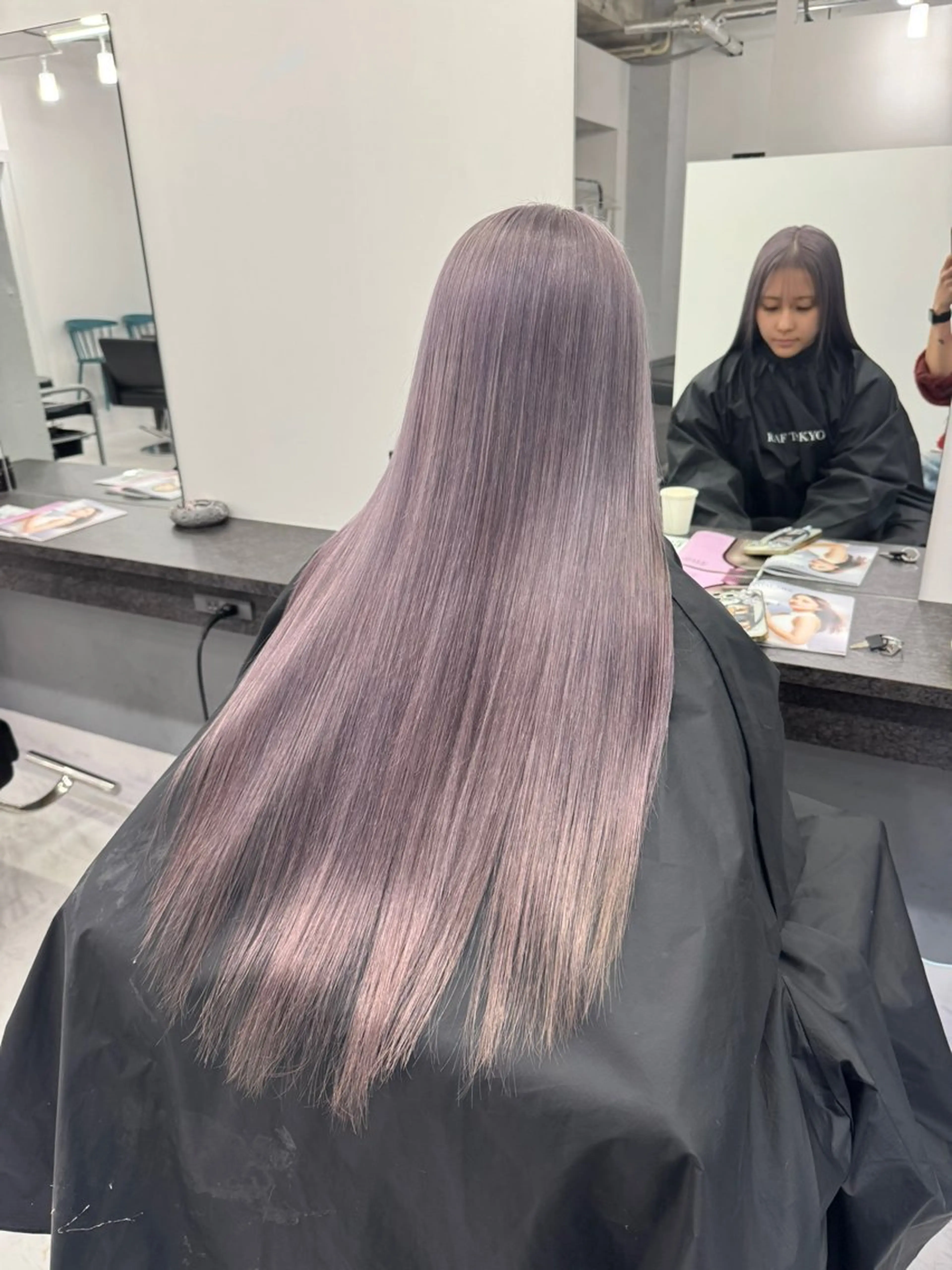 ロング トリートメント レイヤー・ブリーチ kiyotoshiのヘアスタイル