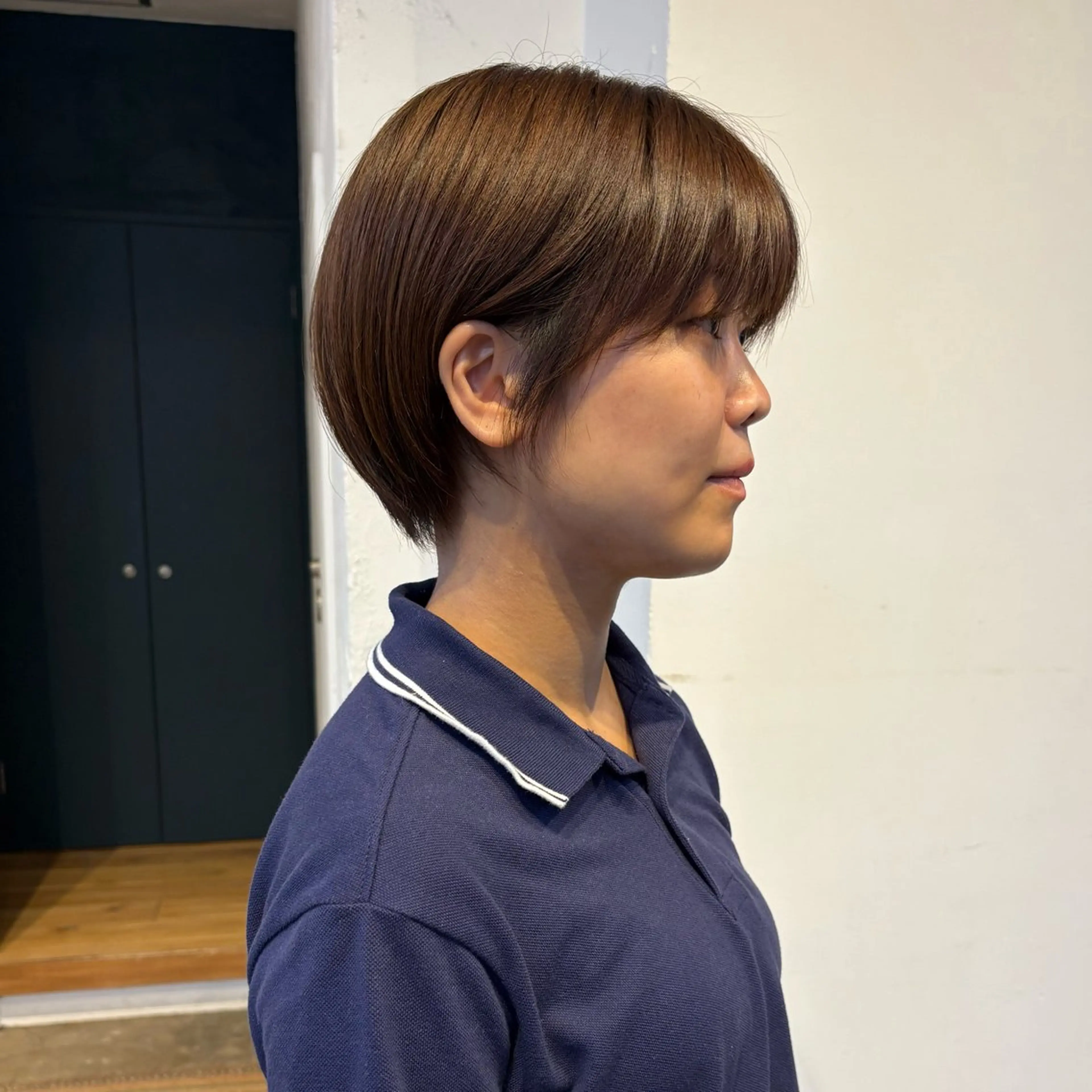 ショート mina / 透明感ベージュカラーのヘアスタイル