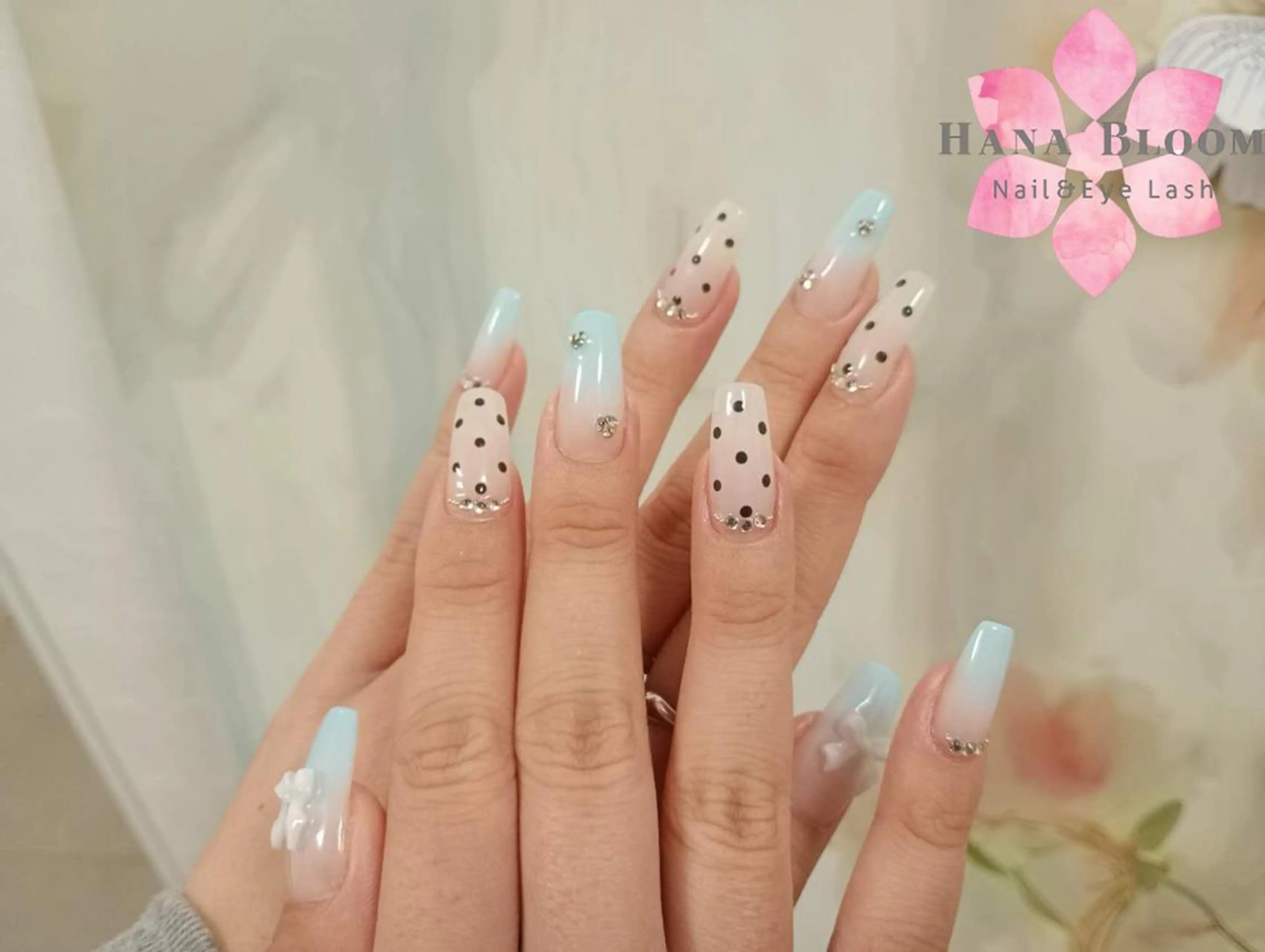 ネイル チークネイル 長さ出し フレンチネイル ジェルネイル マグネットネイル ハンドネイル ハンドケア Hana Bloom Nail💜Akiのネイルデザイン