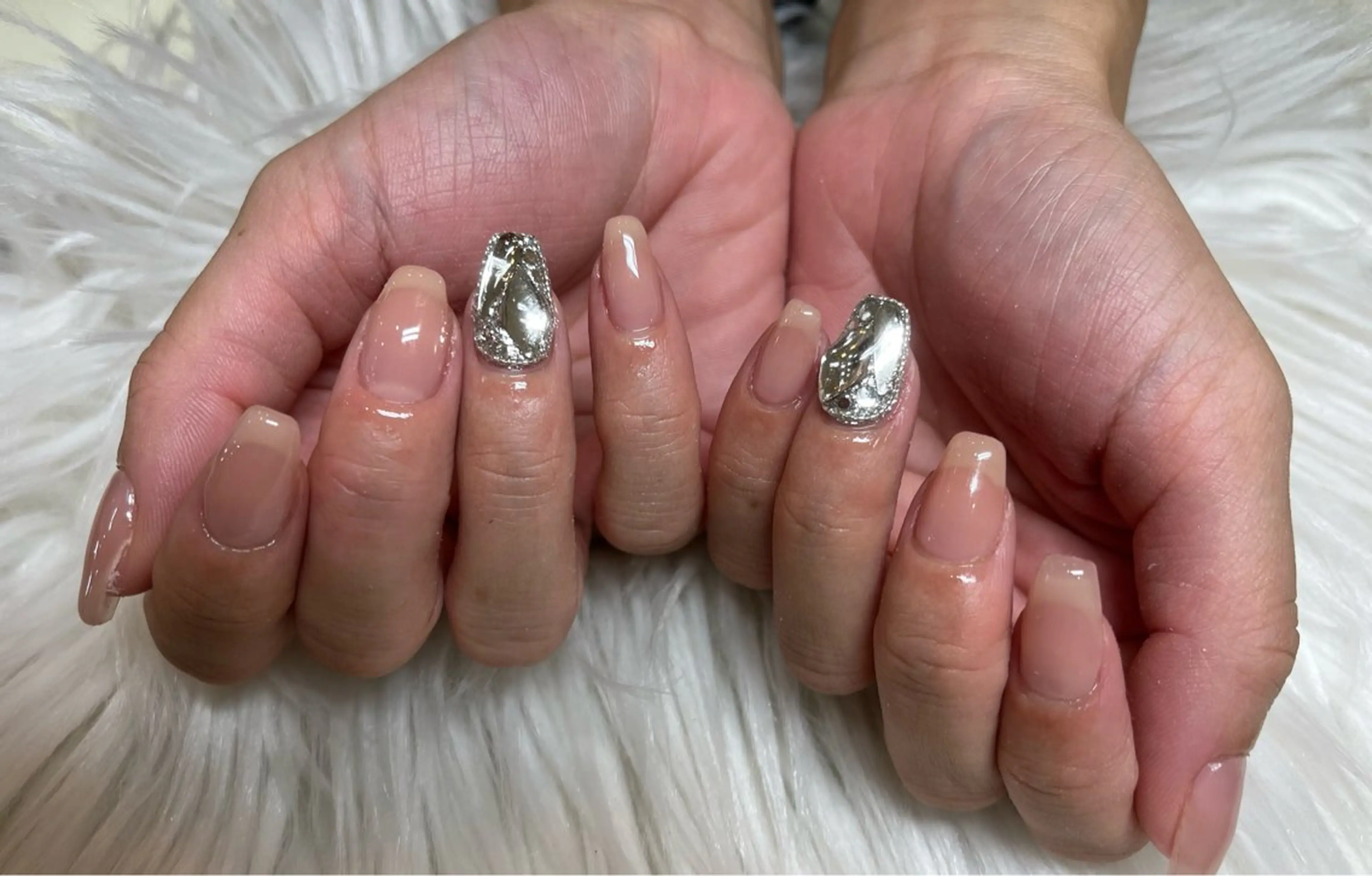 ネイル SOARE🤍 🤍のネイルデザイン