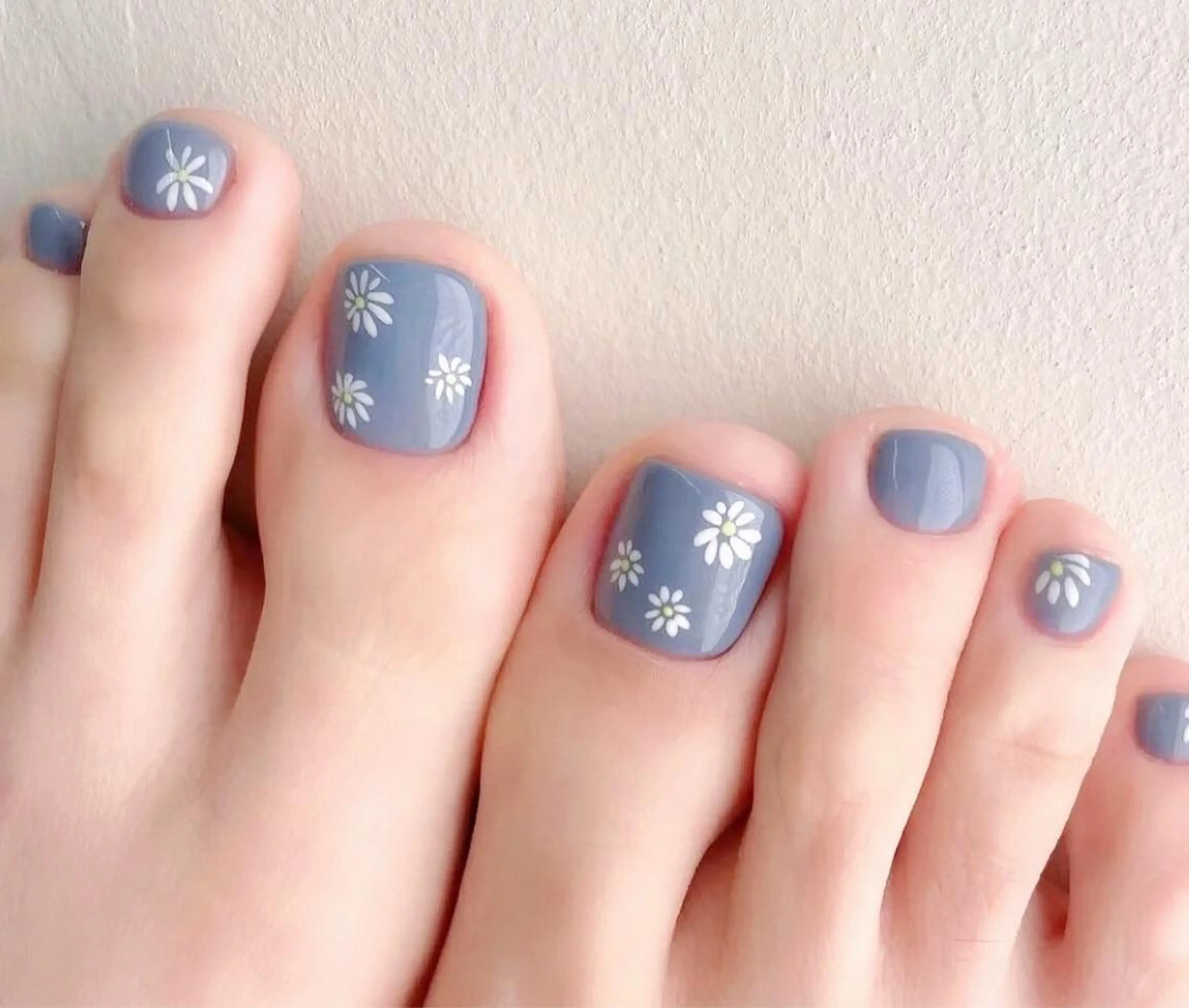 ネイル MoonNail ユリ🌸のネイルデザイン