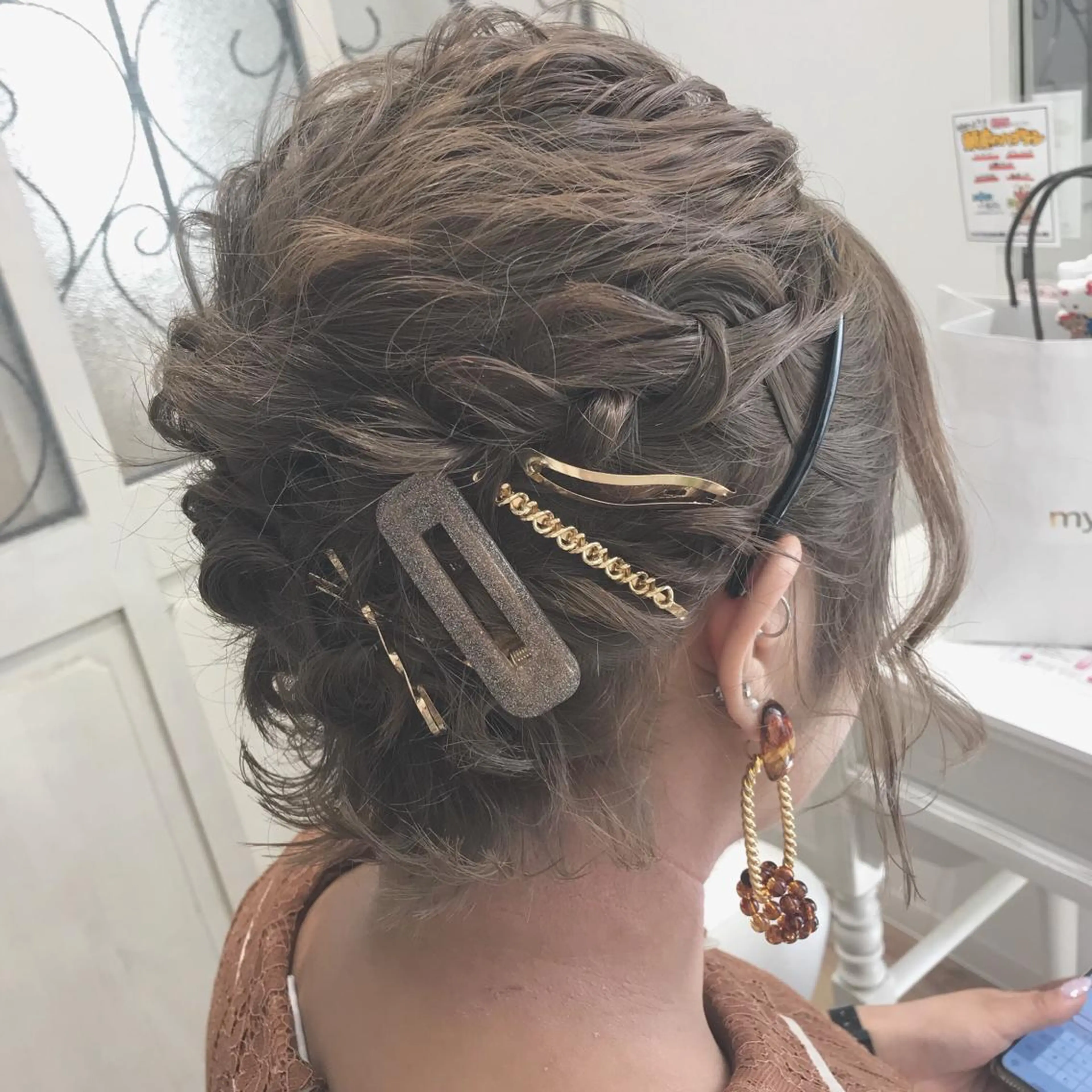 ミディアム ヘアアレンジ ハーフアップ ボブ 簡単アレンジ ヘアセット 🥛洒落髪小顔cut なら龍崎🥛のヘアスタイル