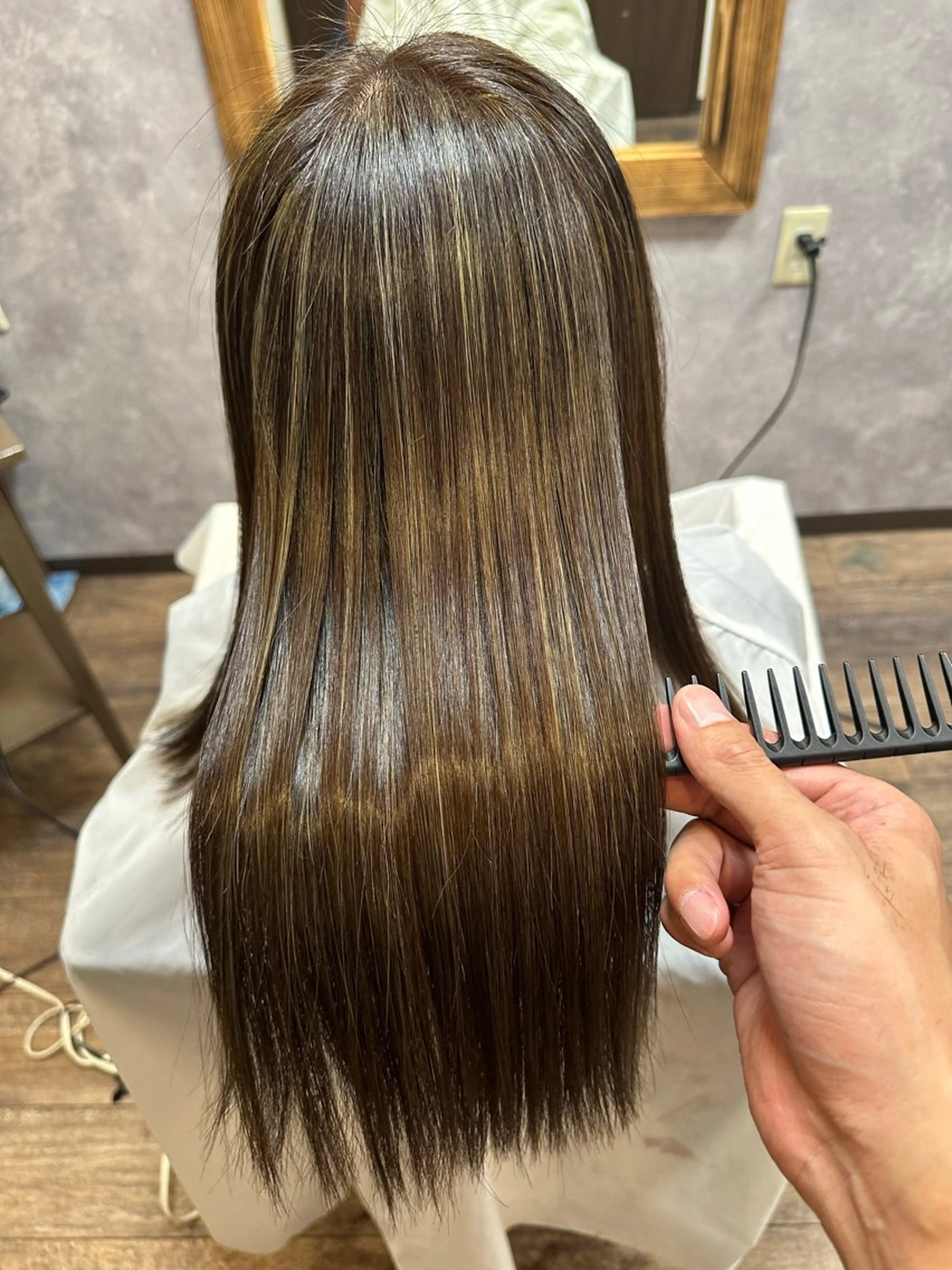 有料級講師に来てもらっての縮毛矯正モデル。5/12限定の写真