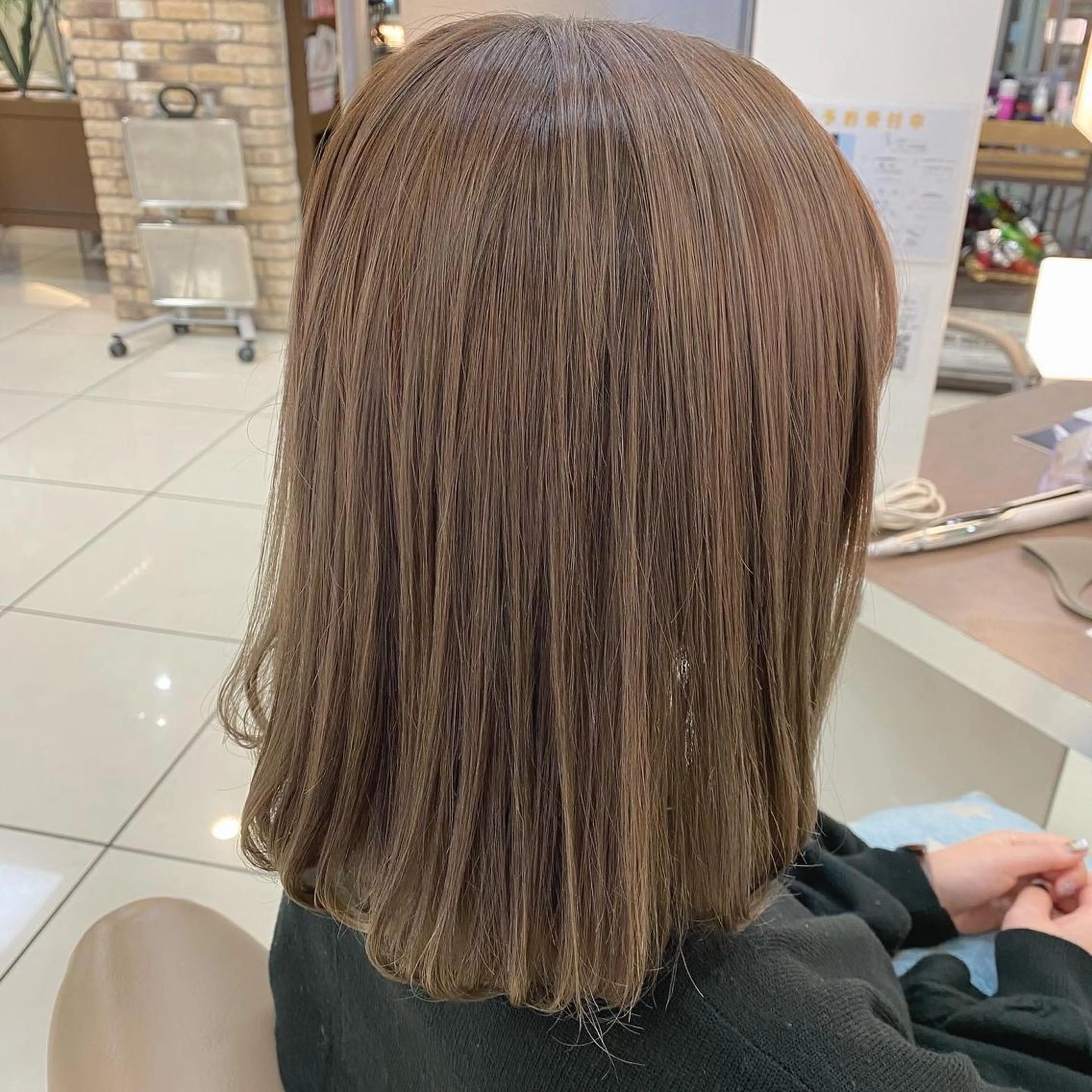 ショート カラー シールエクステ✨️韓 国羽エクステ🪽和希のヘアスタイル