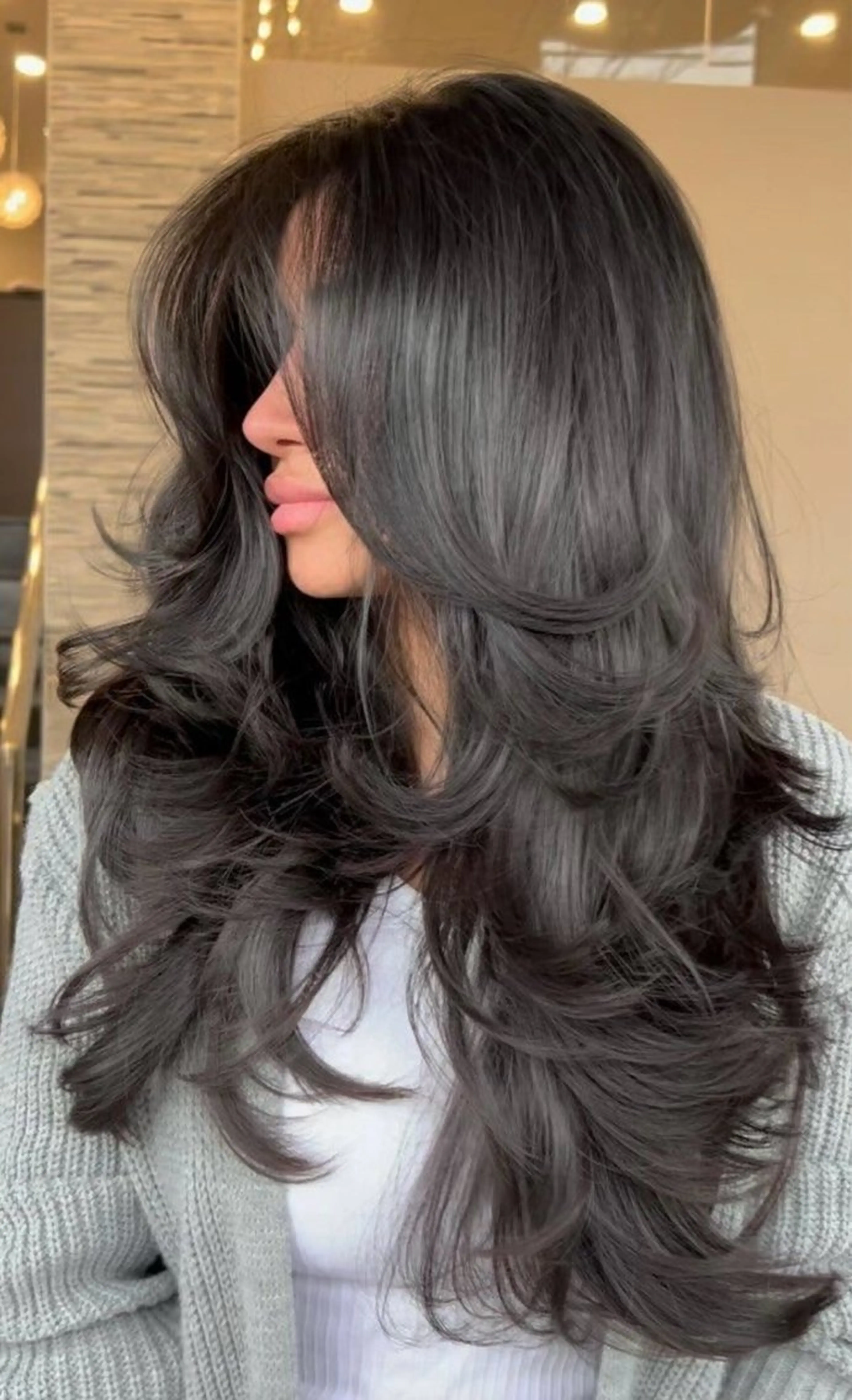 ロング レイヤーカット 泉 堅也のヘアスタイル