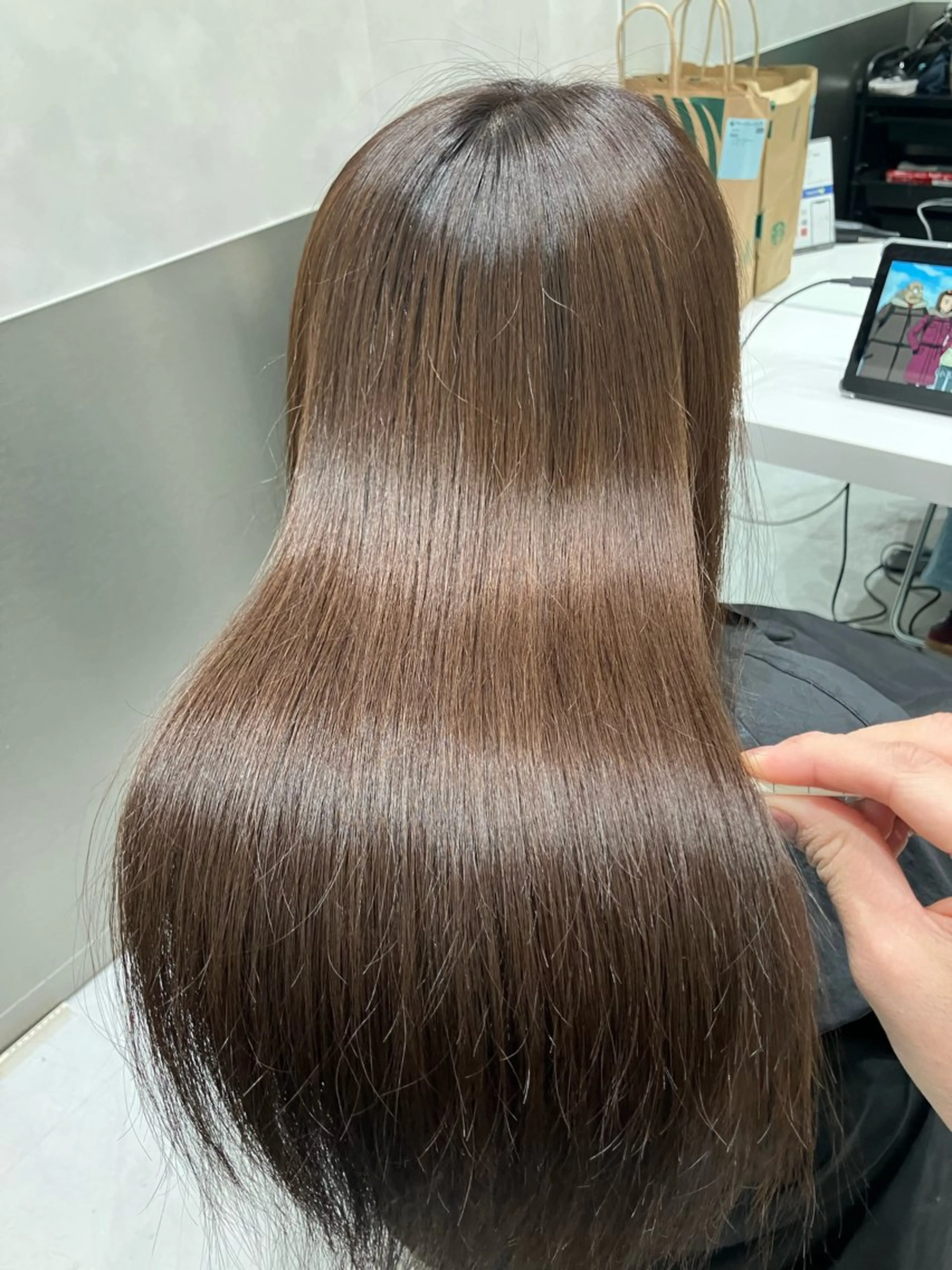 ロング カラー カット ヘアカラー トリートメント 💖ブリーチなし透明 感💖ASAHIのヘアスタイル