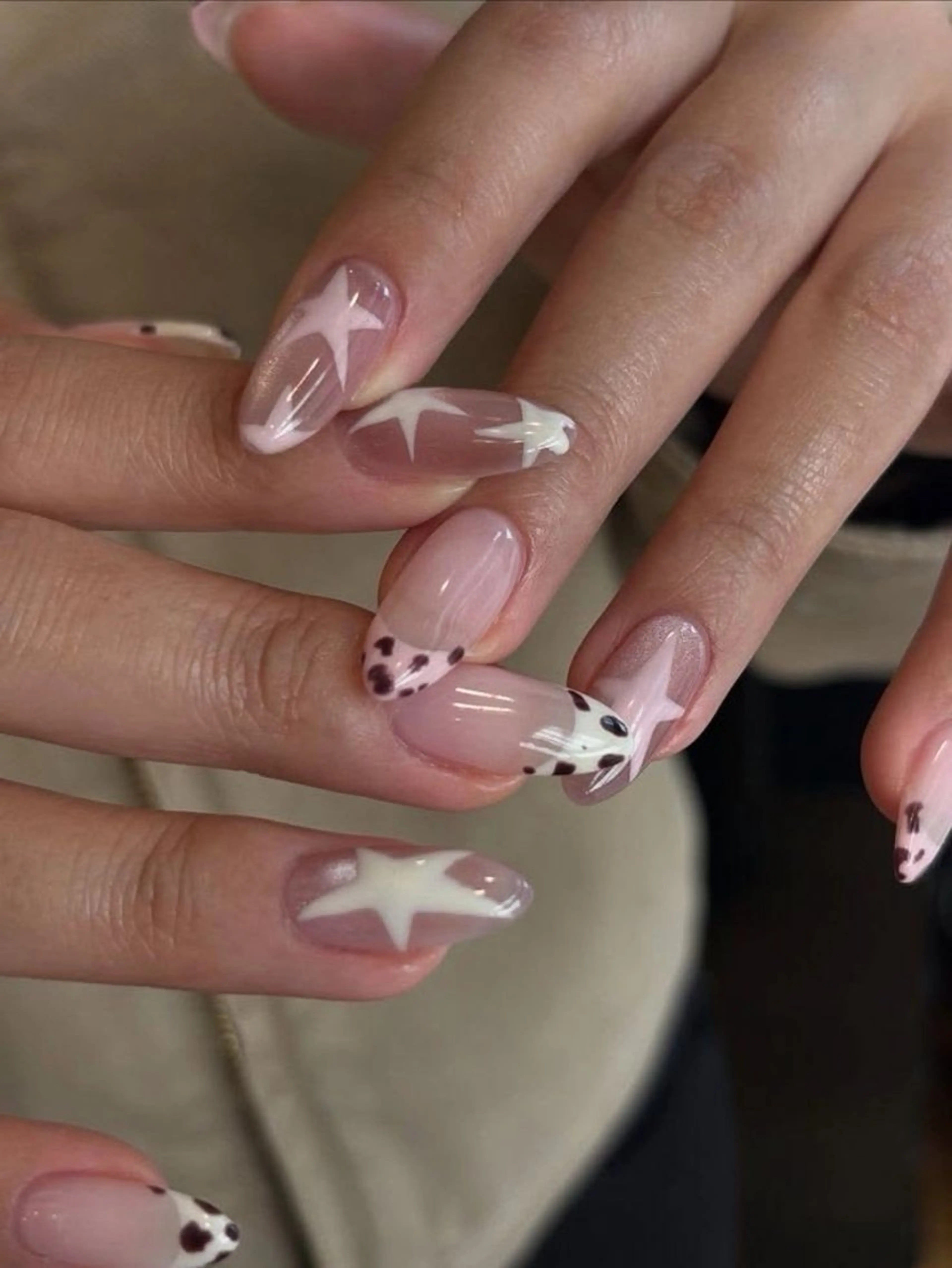 ネイル キラキラネイル 韓国ネイル 持ち込み ワンホンネイル ハンドネイル JOSIE nail studioのネイルデザイン