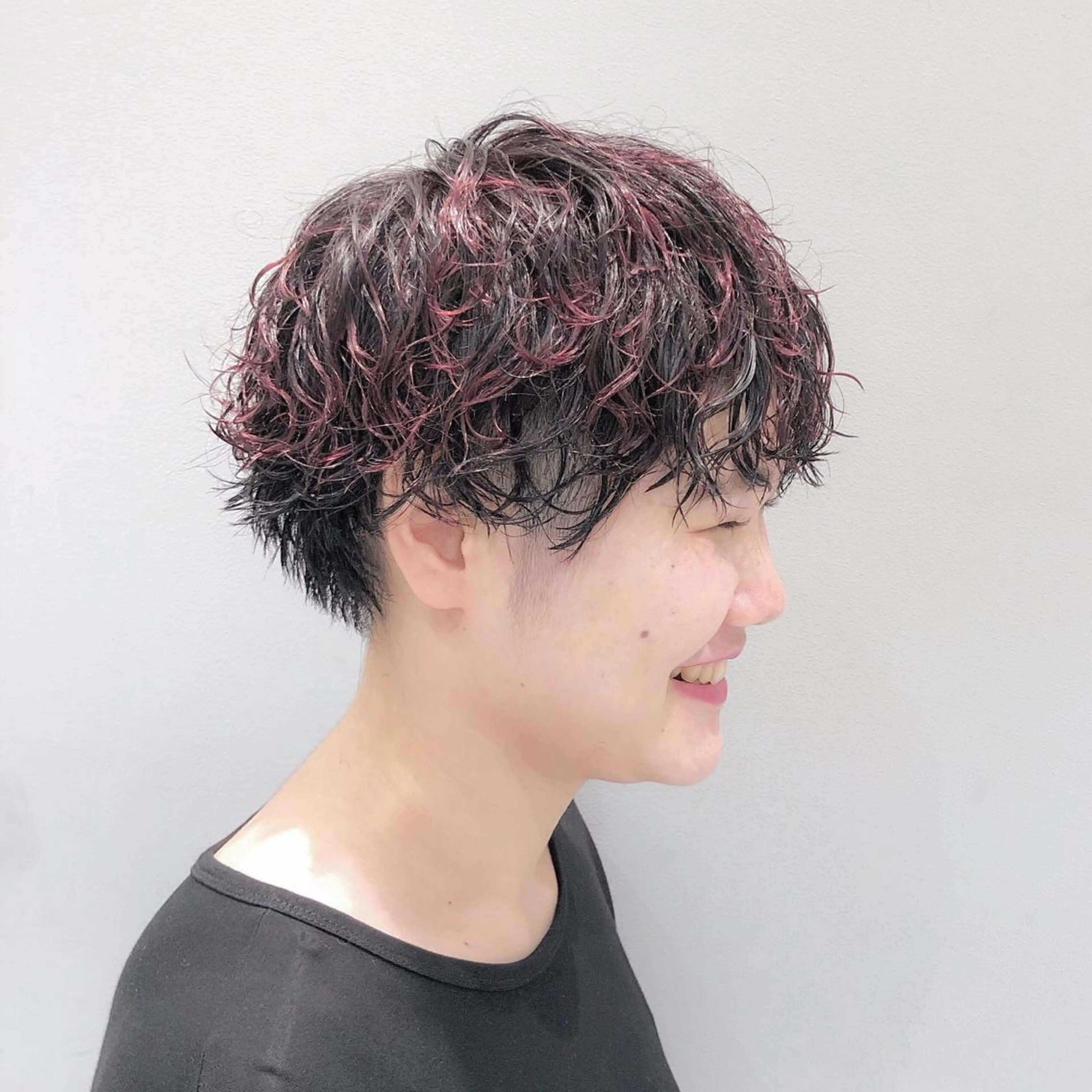 ショート 似合わせ艶髪カラー ❤️ハダユミのヘアスタイル