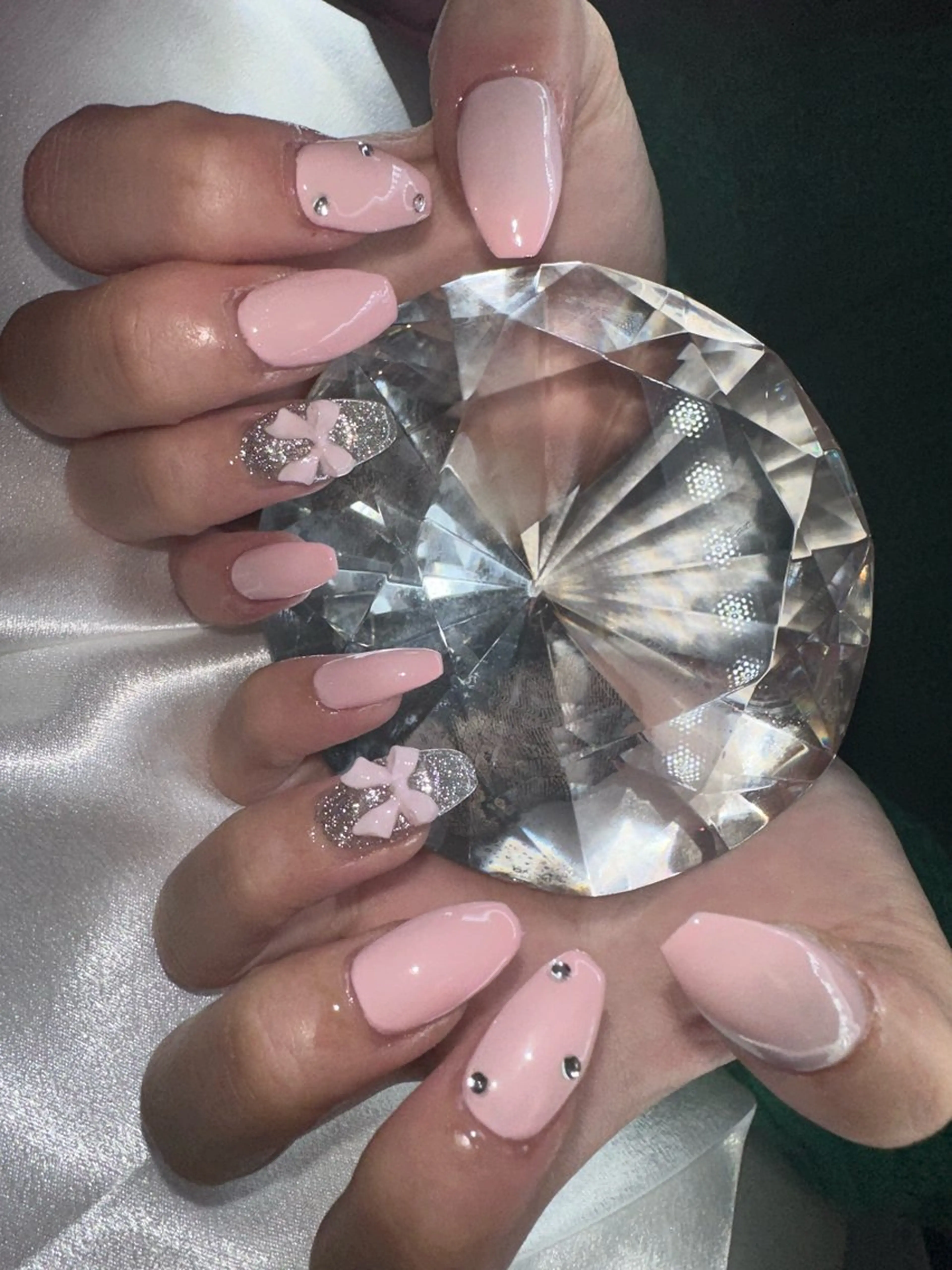 ミディアム ハンドネイル YOKOSUKA🧸 NAIL🌿🫧💛のネイルデザイン