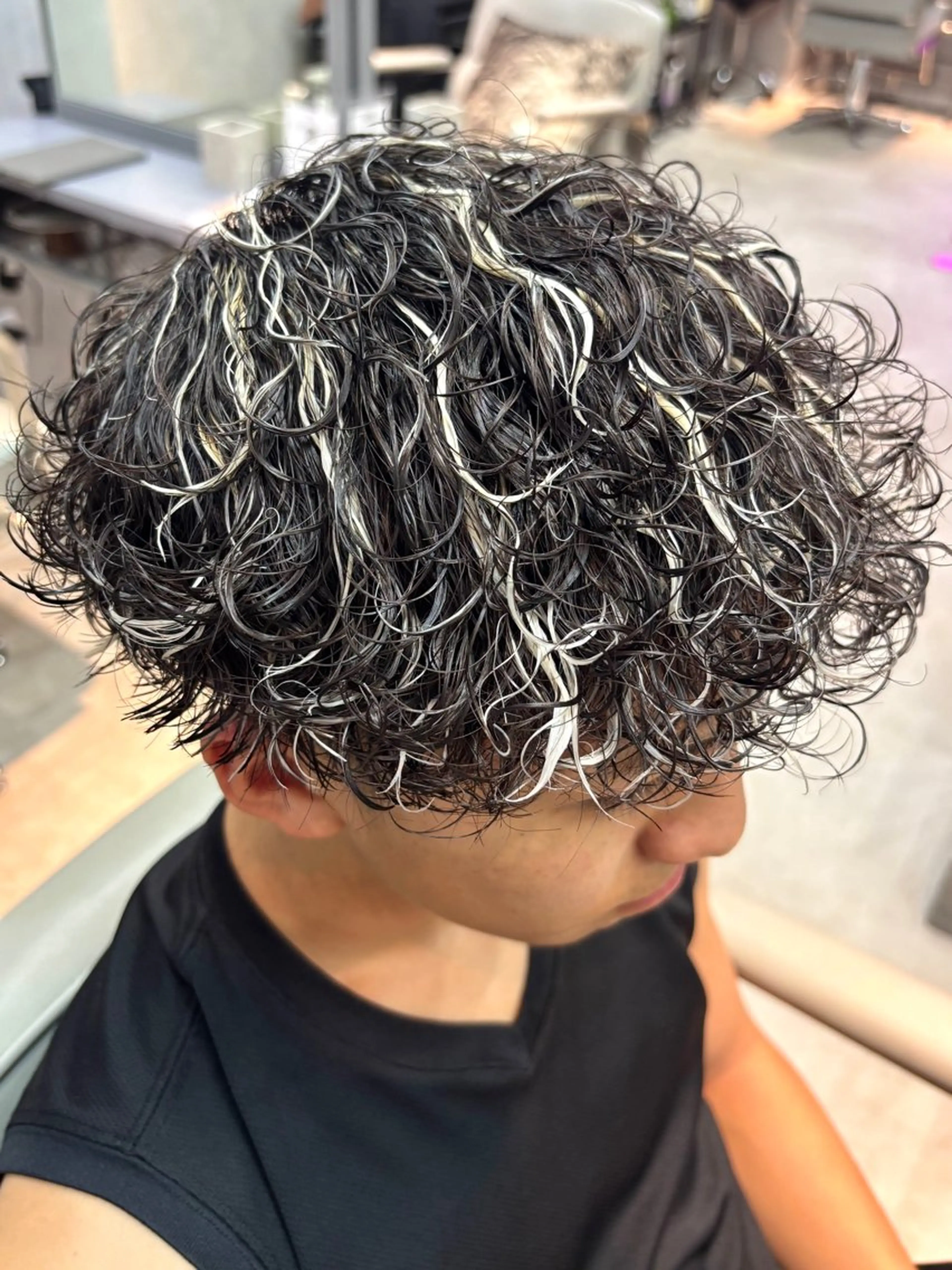 ショート カラー パーマ メンズ カット ヘアカラー パーマ Miura Kaitoのヘアスタイル