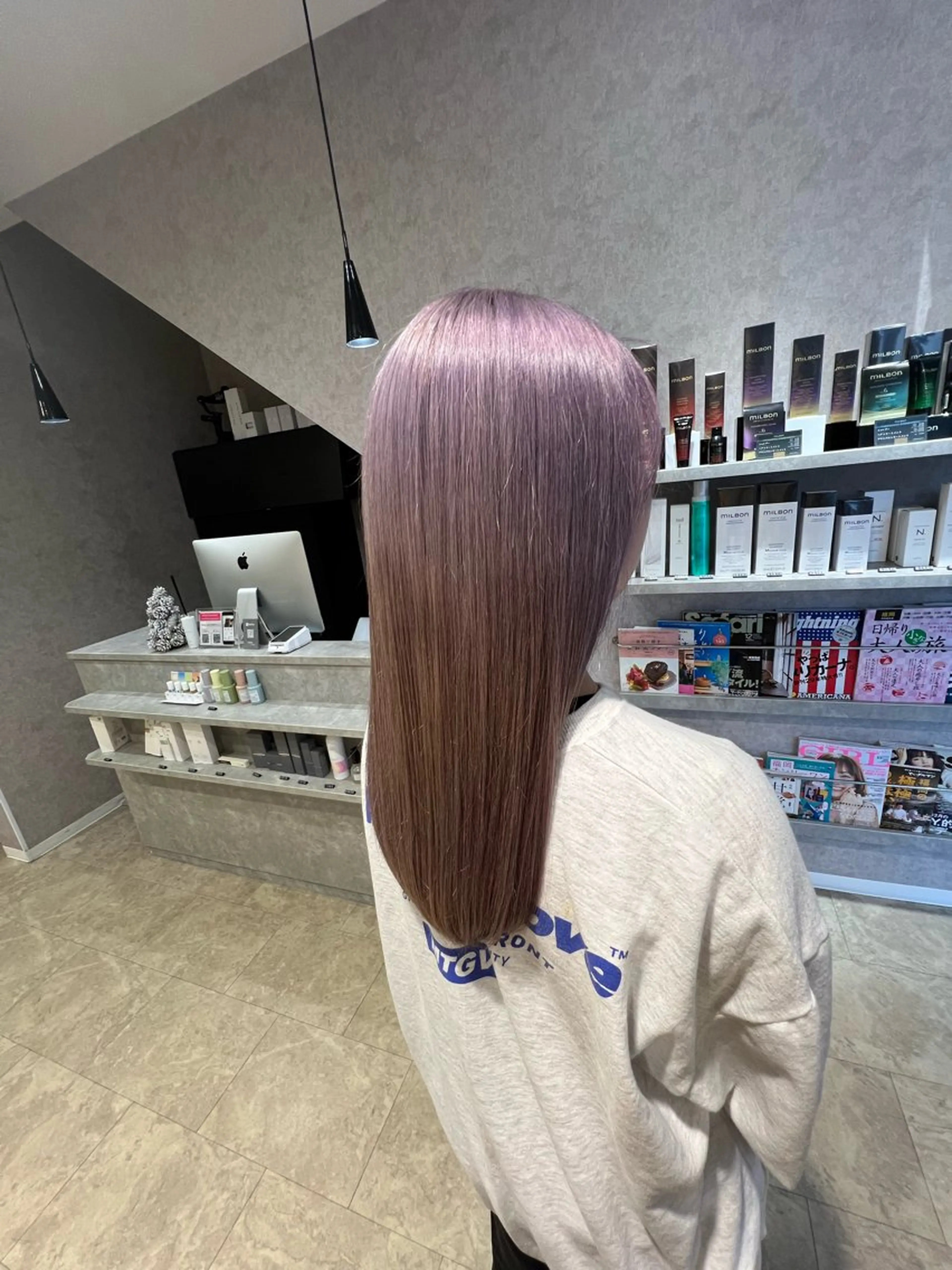 ロング Rio/ヘアセット/ ハイトーンカラーのヘアスタイル