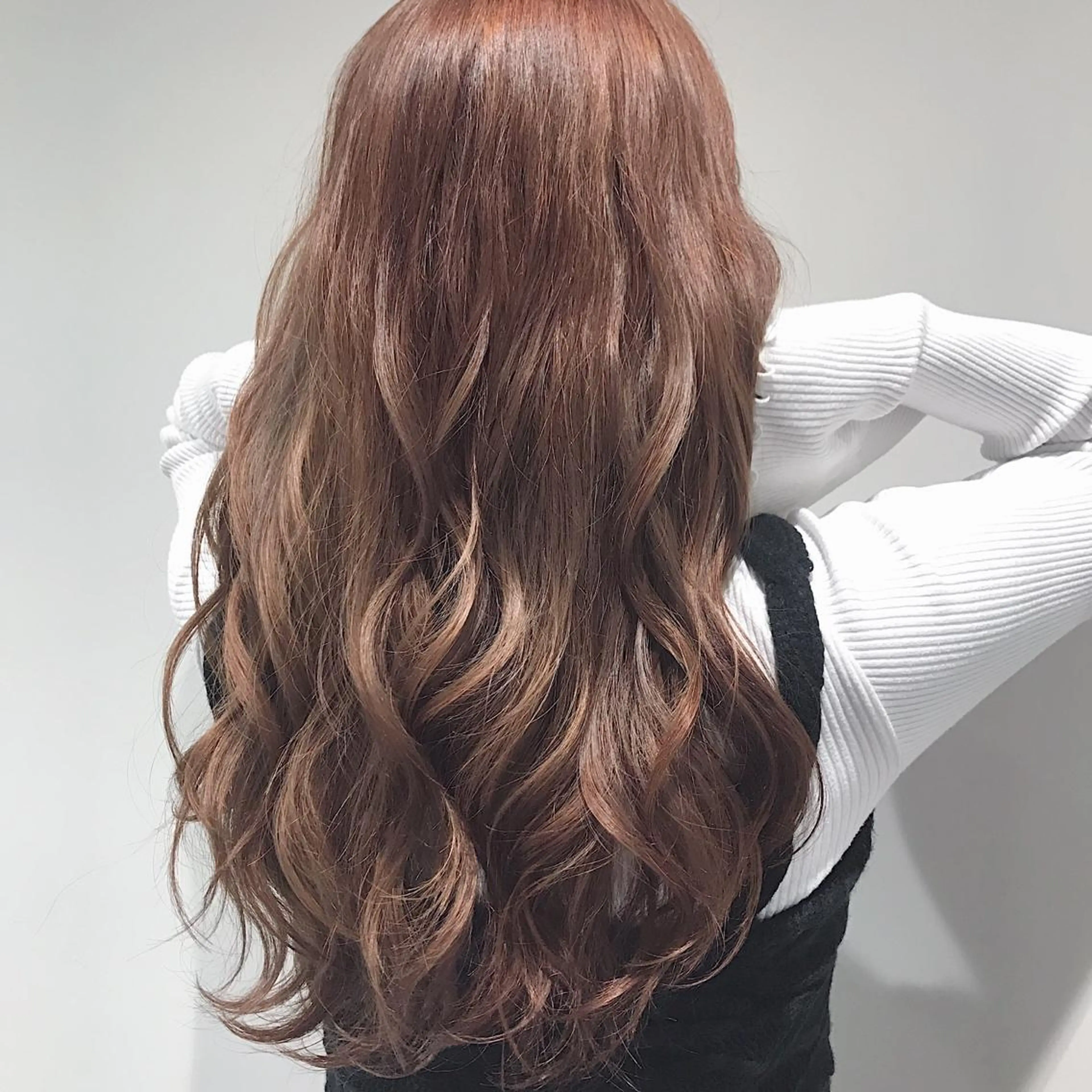 ロング カラー ヘアアレンジ Zina渋谷エリア マネージャShionのヘアスタイル