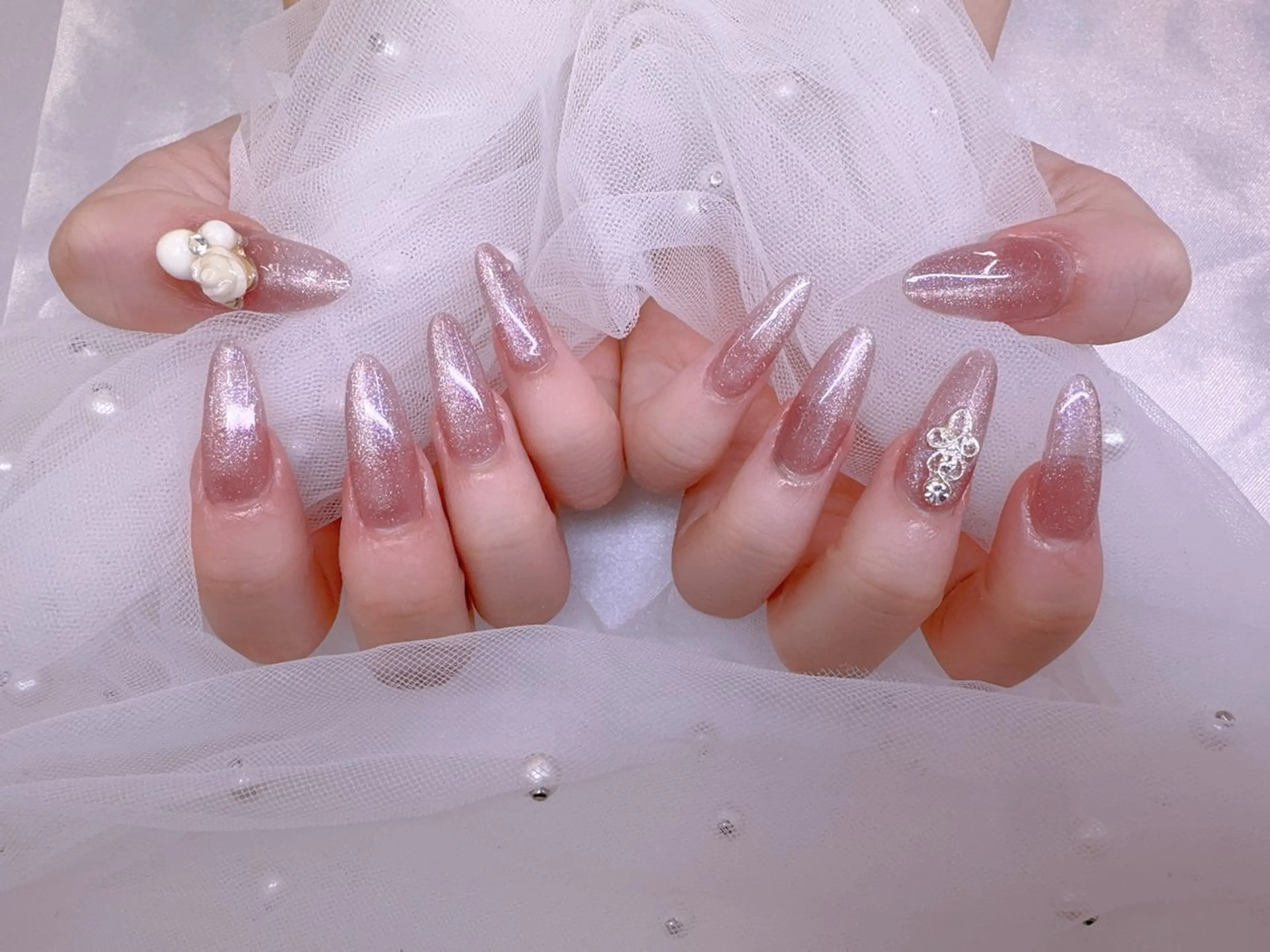 ネイル UMI ネイルサロン新宿🎀のネイルデザイン