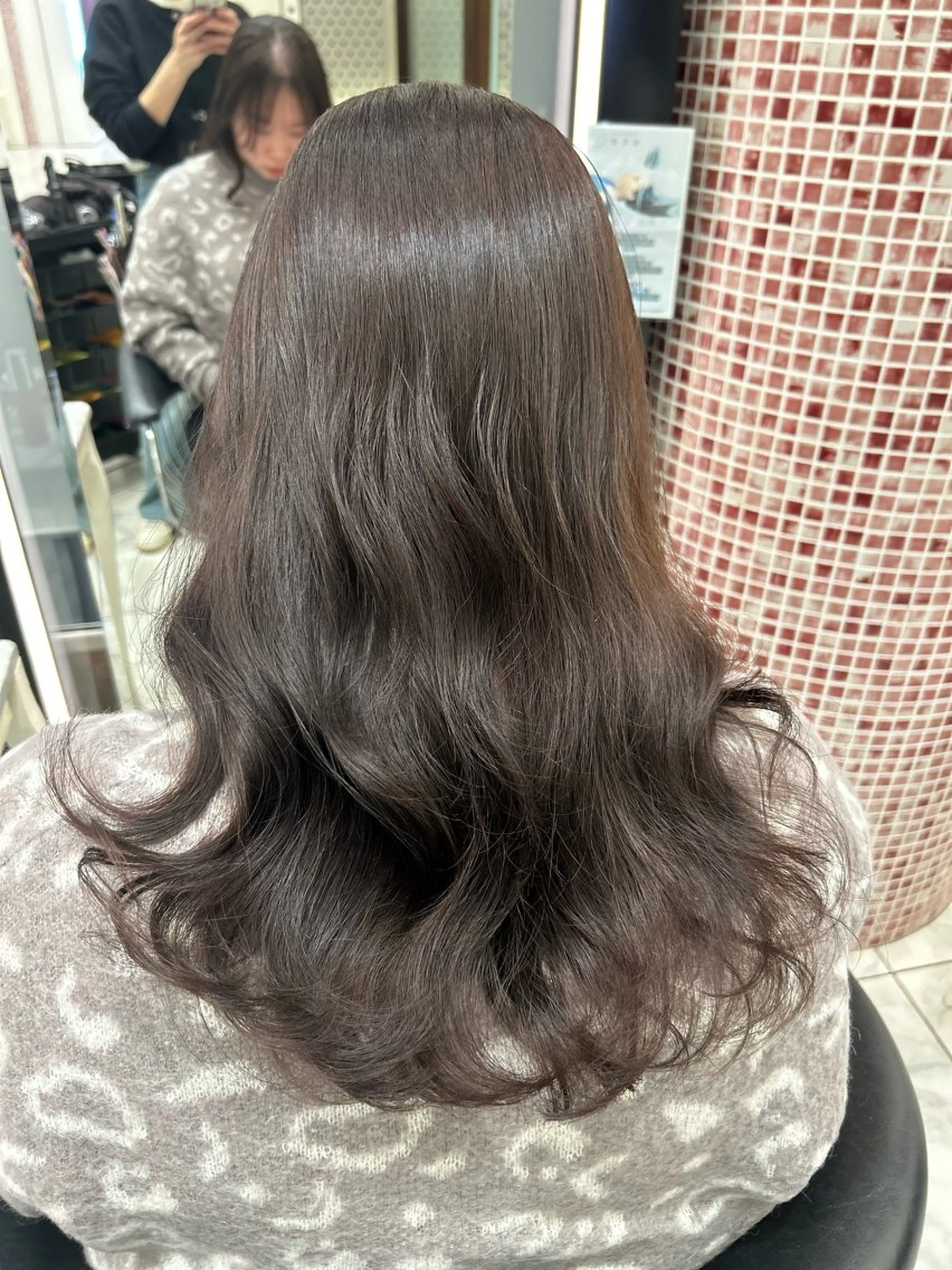 セミロング パーマ セミロングパーマ デジタルパーマ 韓国っぽ透け感カラー マンツーマン🫧なおのヘアスタイル