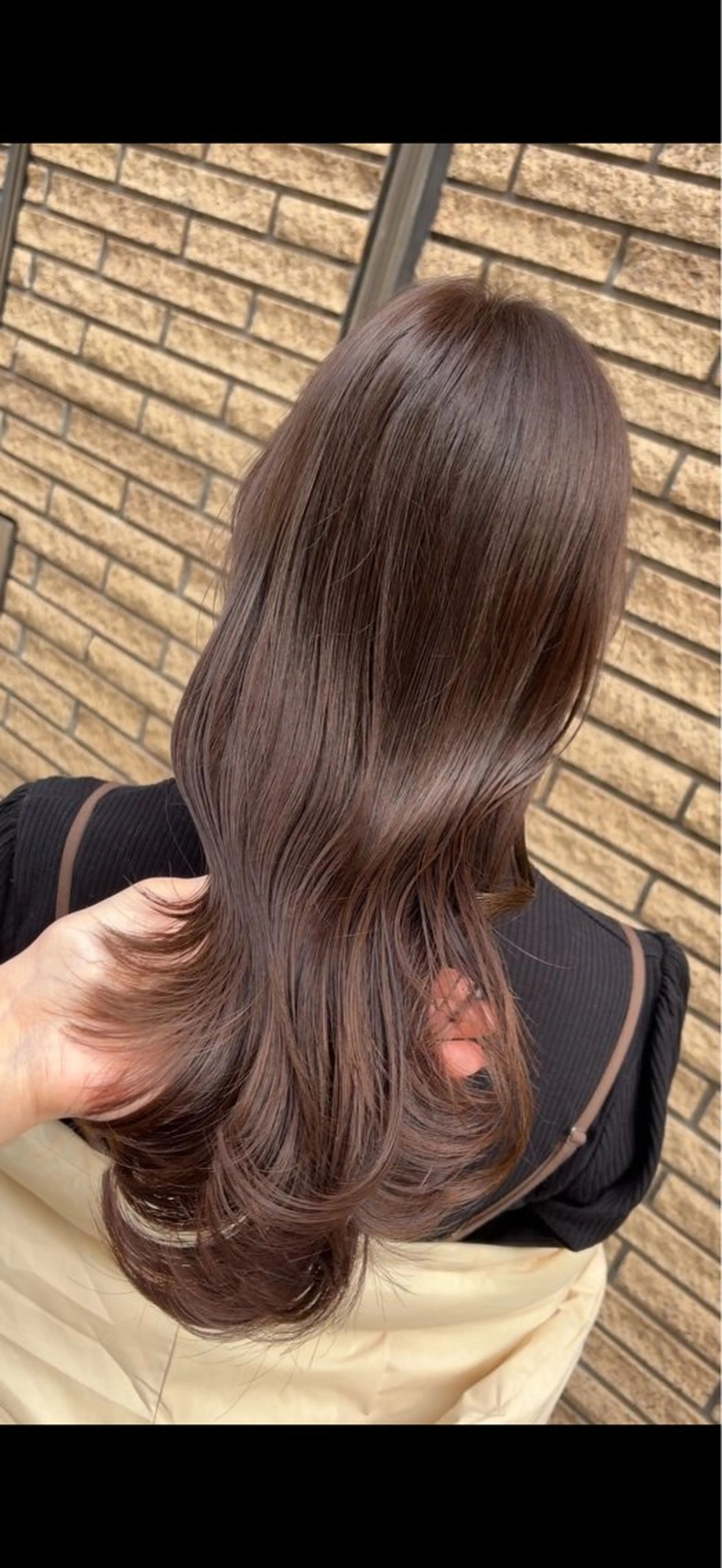 ミディアム カラー ミディアムレイヤー ベージュカラー ブラウンカラー レイヤーカット カット ヘアカラー トリートメント ご新規様限定 透明感カラーKANAのヘアスタイル