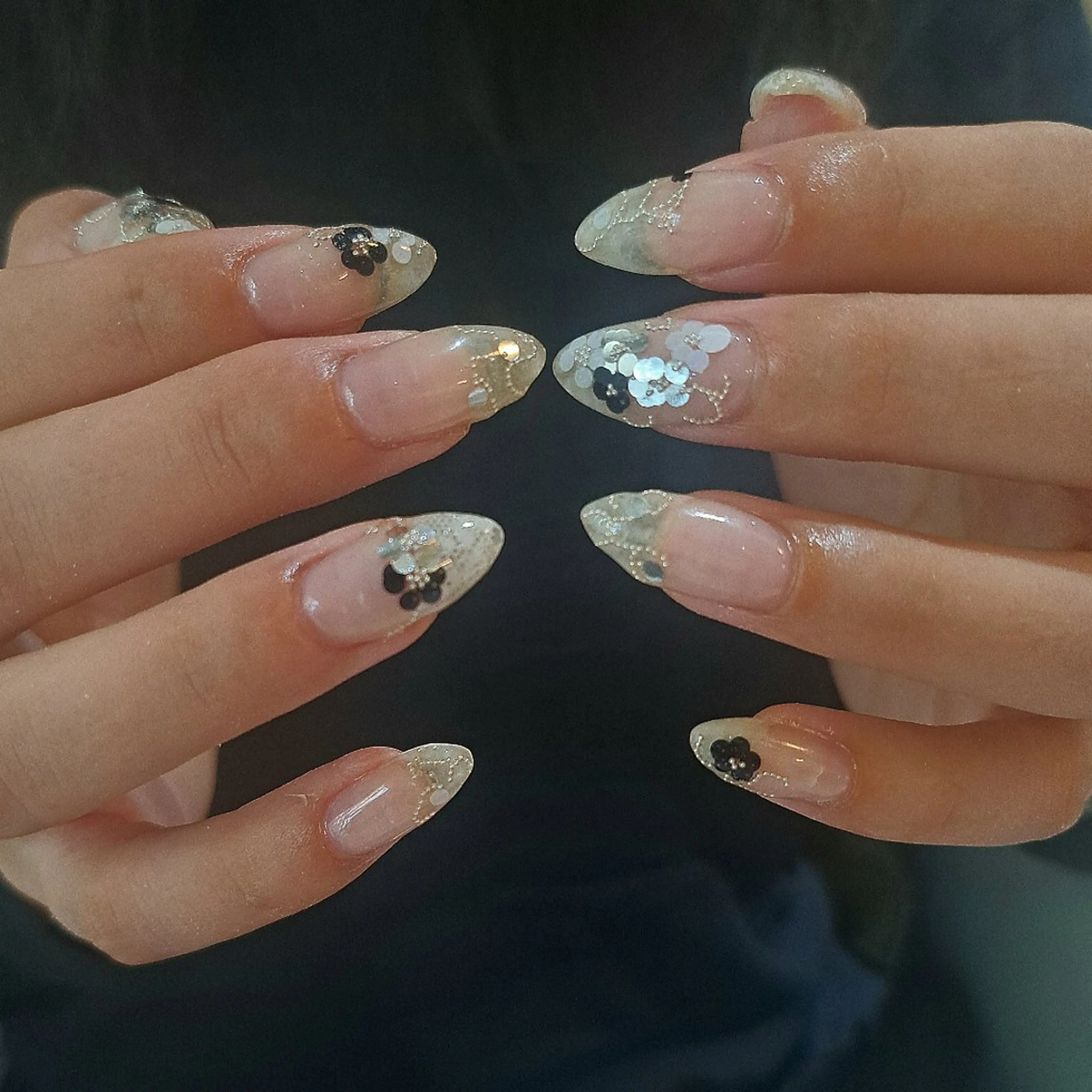 ネイル アートネイル クリアネイル ジェルネイル ホログラムネイル 持ち込み Nail mood デザイン持ち込みokのネイルデザイン