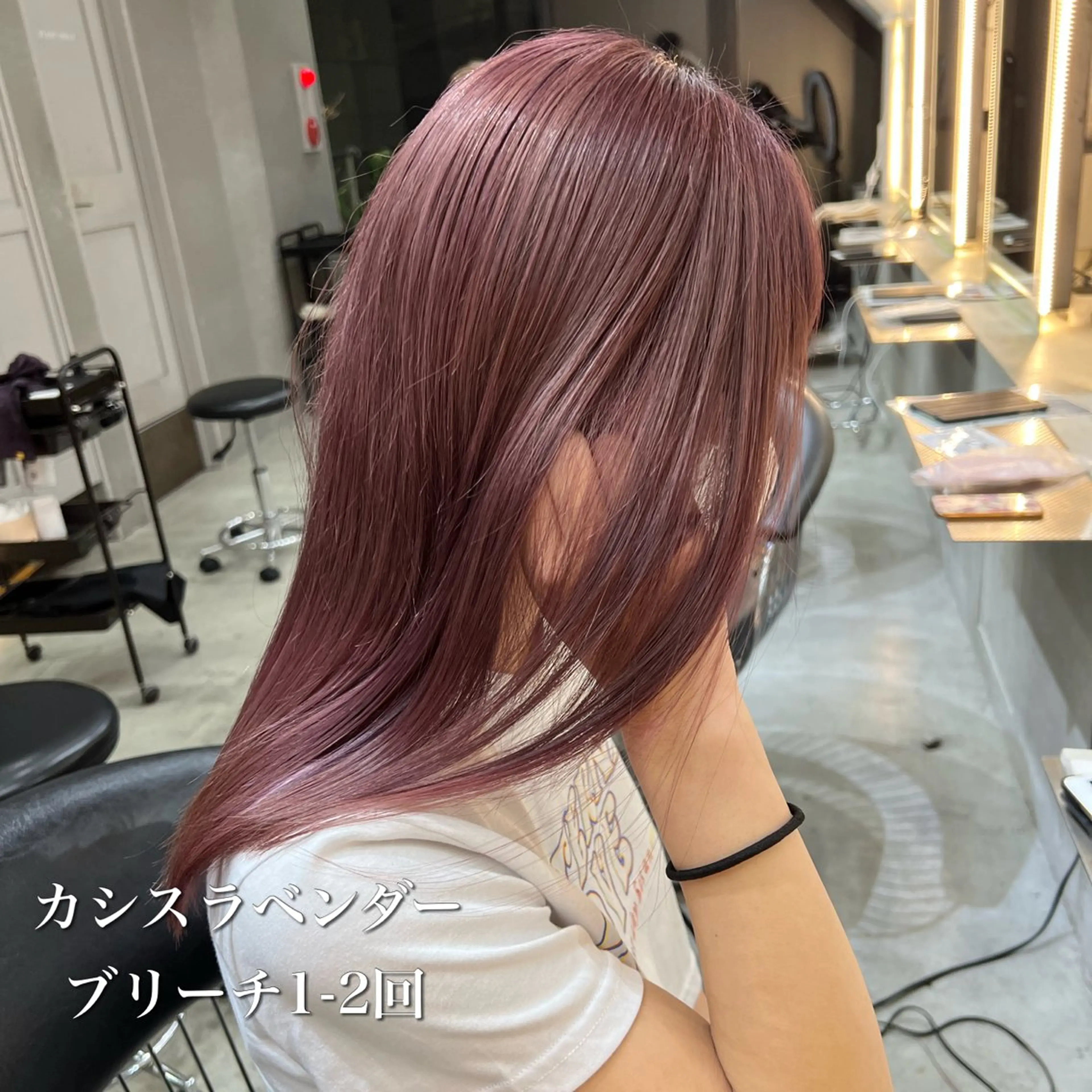 ミディアム カラー ブリーチ カシス ダブルカラー ラベンダーカラー カット ヘアカラー トリートメント ブリーチ特化 梅田本多翔のヘアスタイル