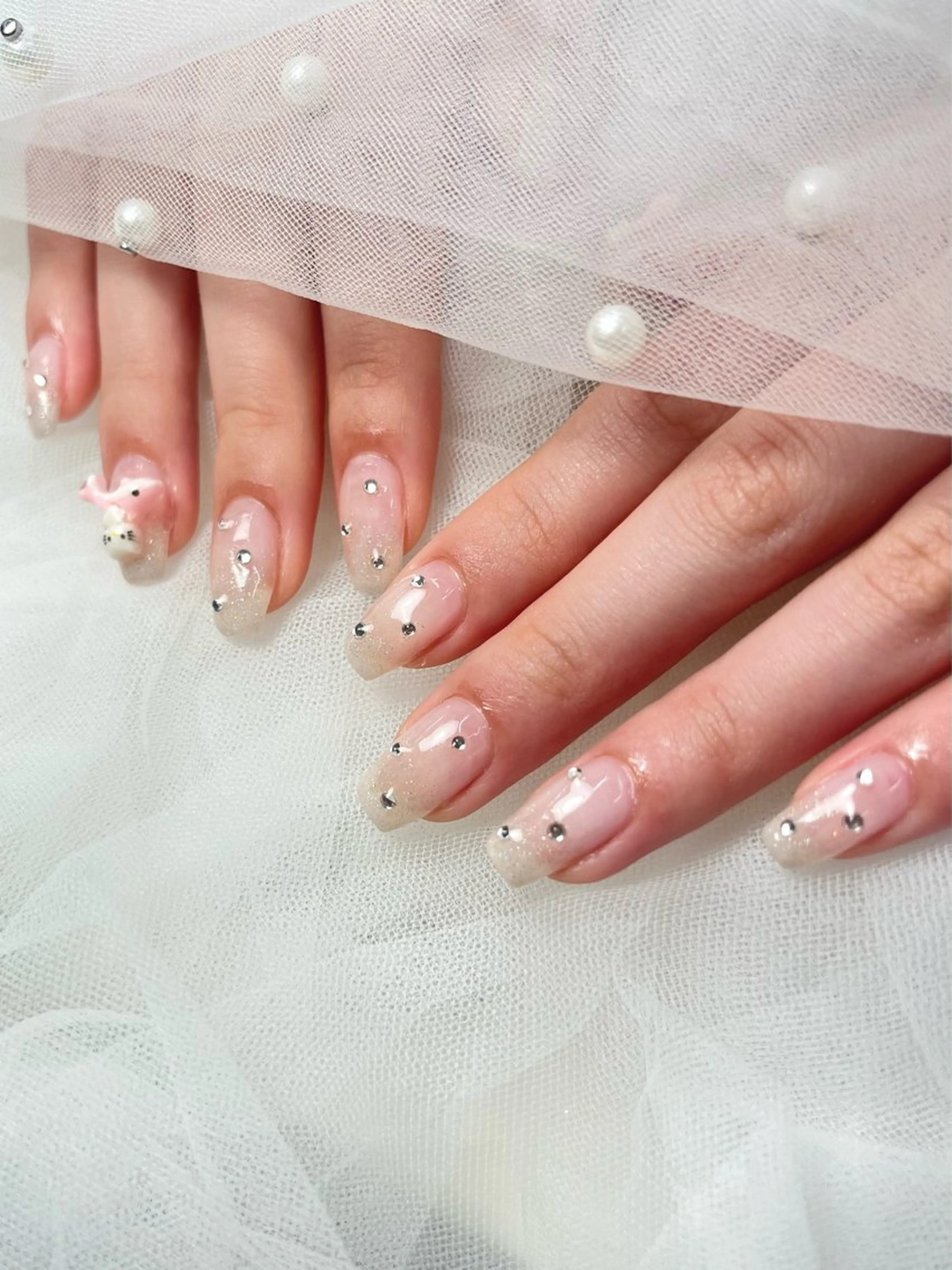 ネイル グラデーション ラメ(グリッター) ラメグラデーション 春ネイル ハンドネイル ToliyDeliy Mayuのネイルデザイン