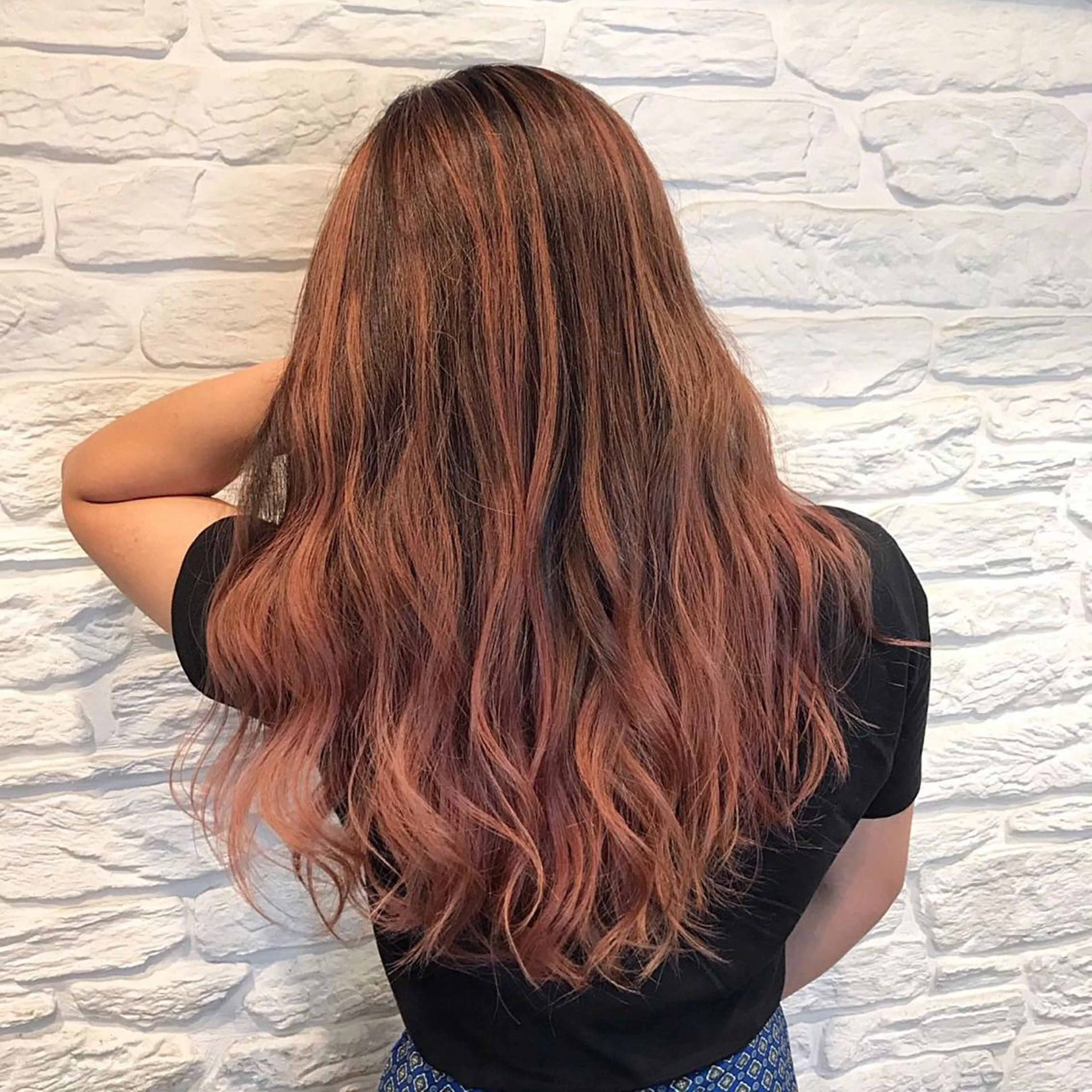 ロング カラー バレイヤージュ レイヤーカット 心斎橋なんば 大野竜輝のヘアスタイル