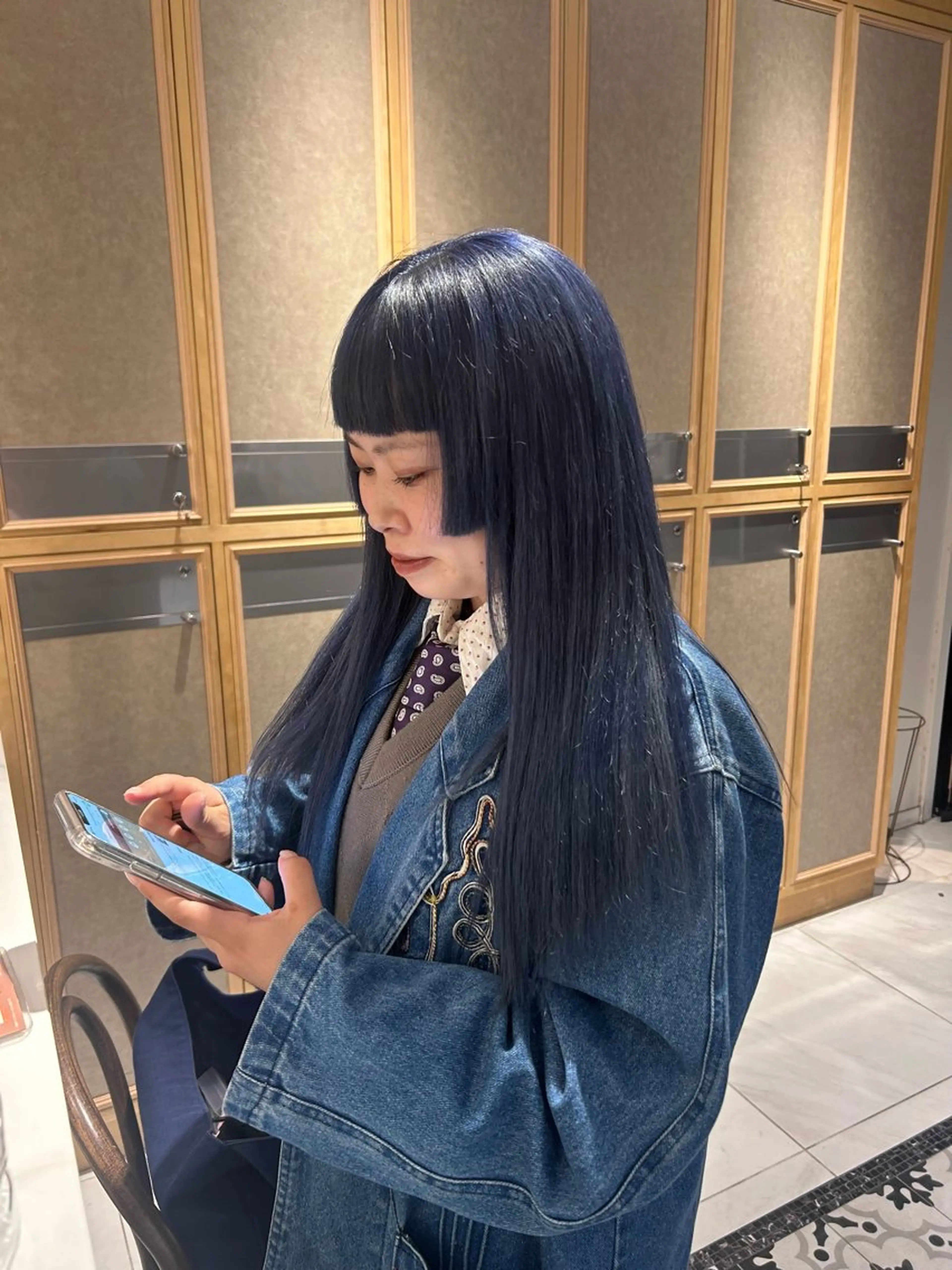 カラー ブルーカラー ヘアカラー トリートメント ヘッドスパ ヘアセット miko🪽地毛風/ ハイトーン/レイヤーのヘアスタイル