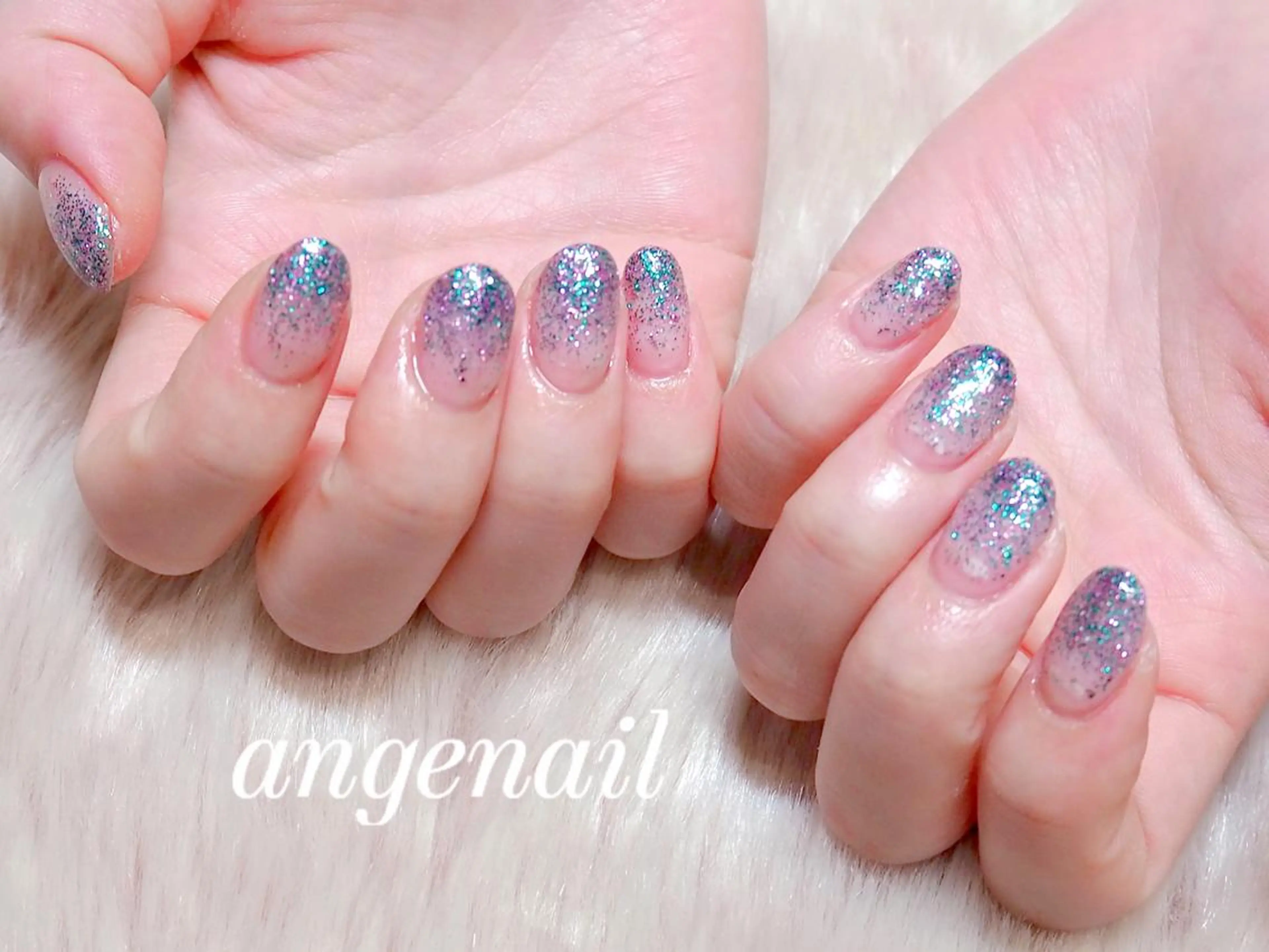 ネイル ハンドネイル オーナーネイリスト MAKIのネイルデザイン