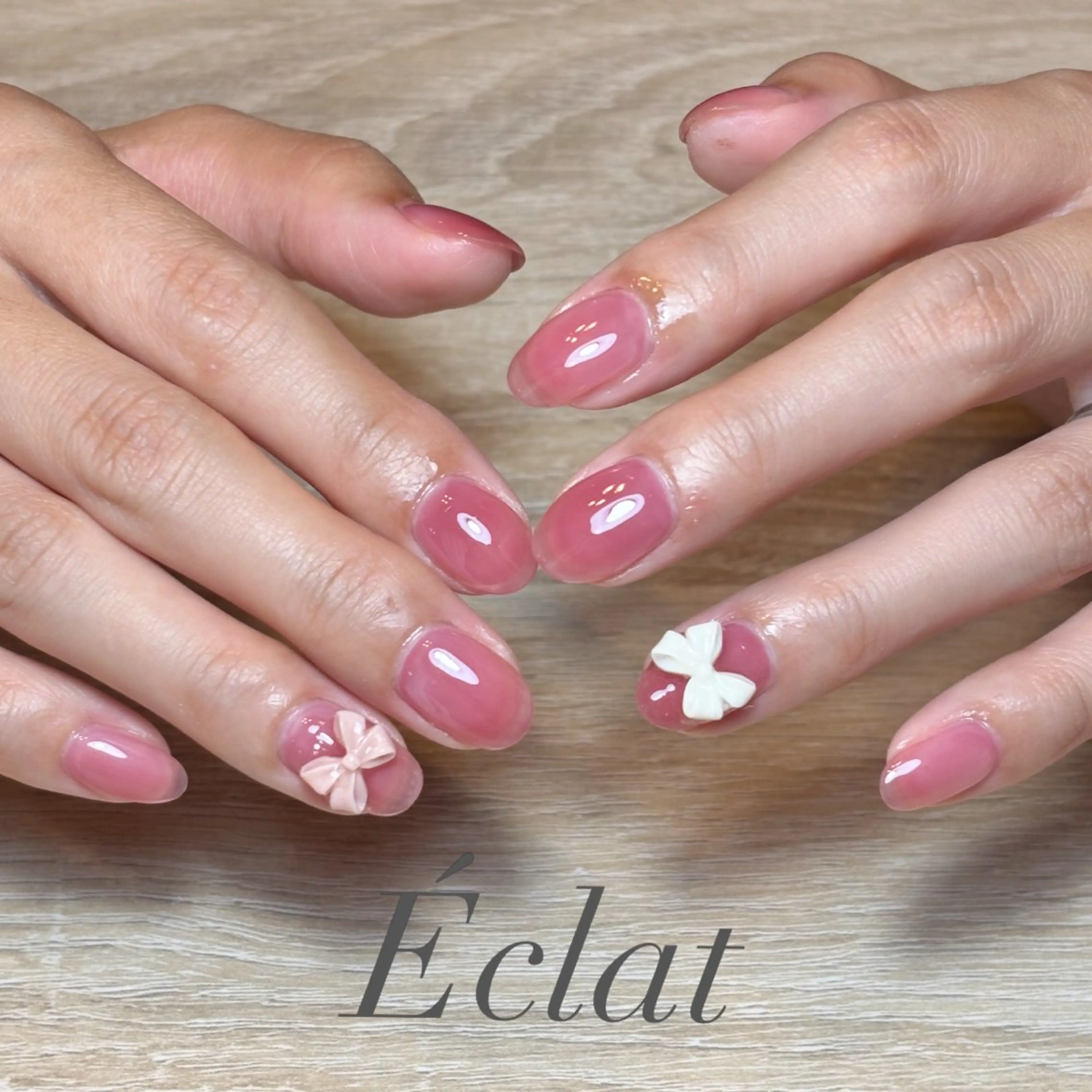 ネイル ワンカラーネイル リボン ハンドネイル nail salon Éclatのネイルデザイン