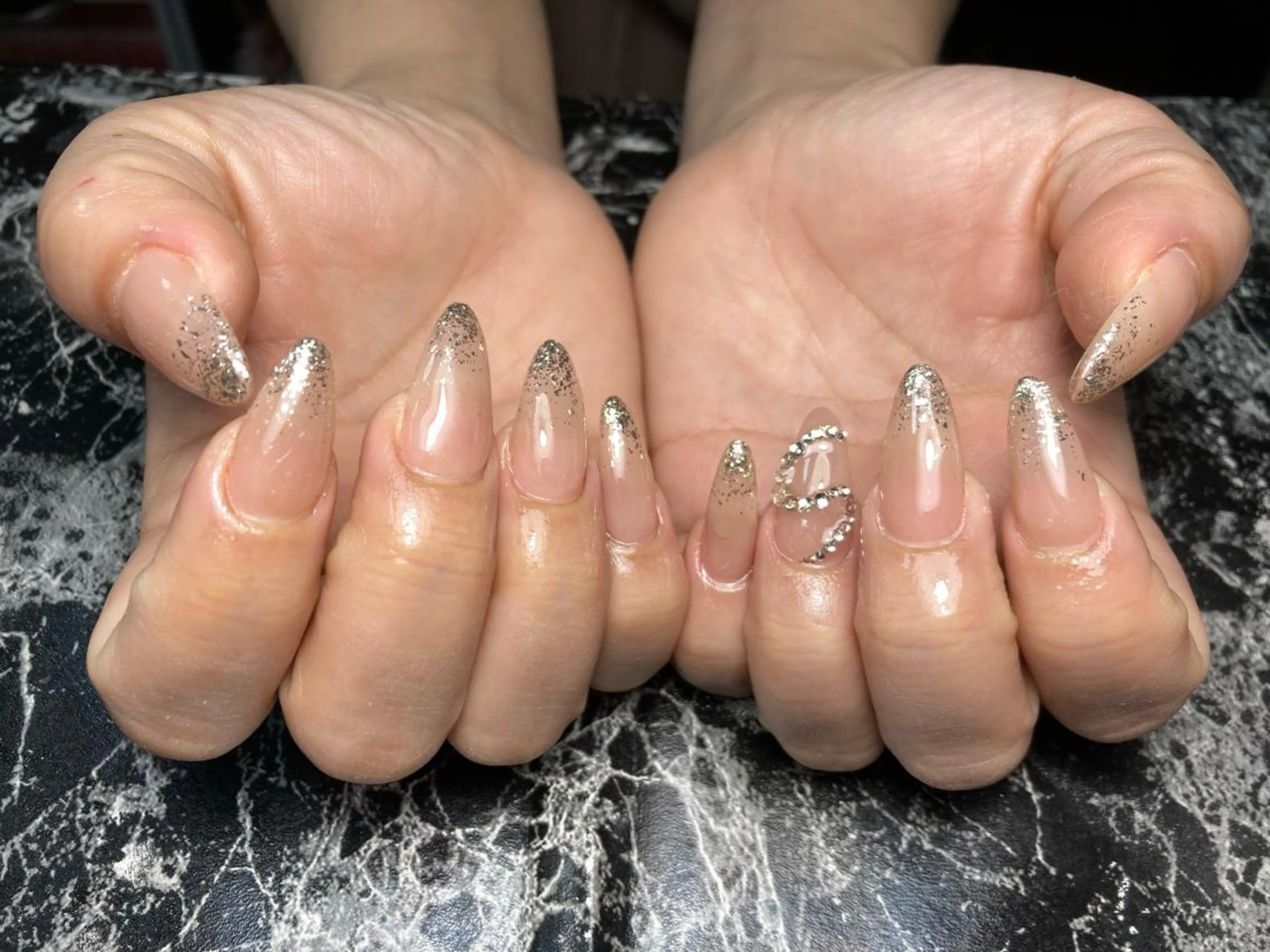 セミロング ネイル ハンドネイル ✴︎ Delightのネイルデザイン