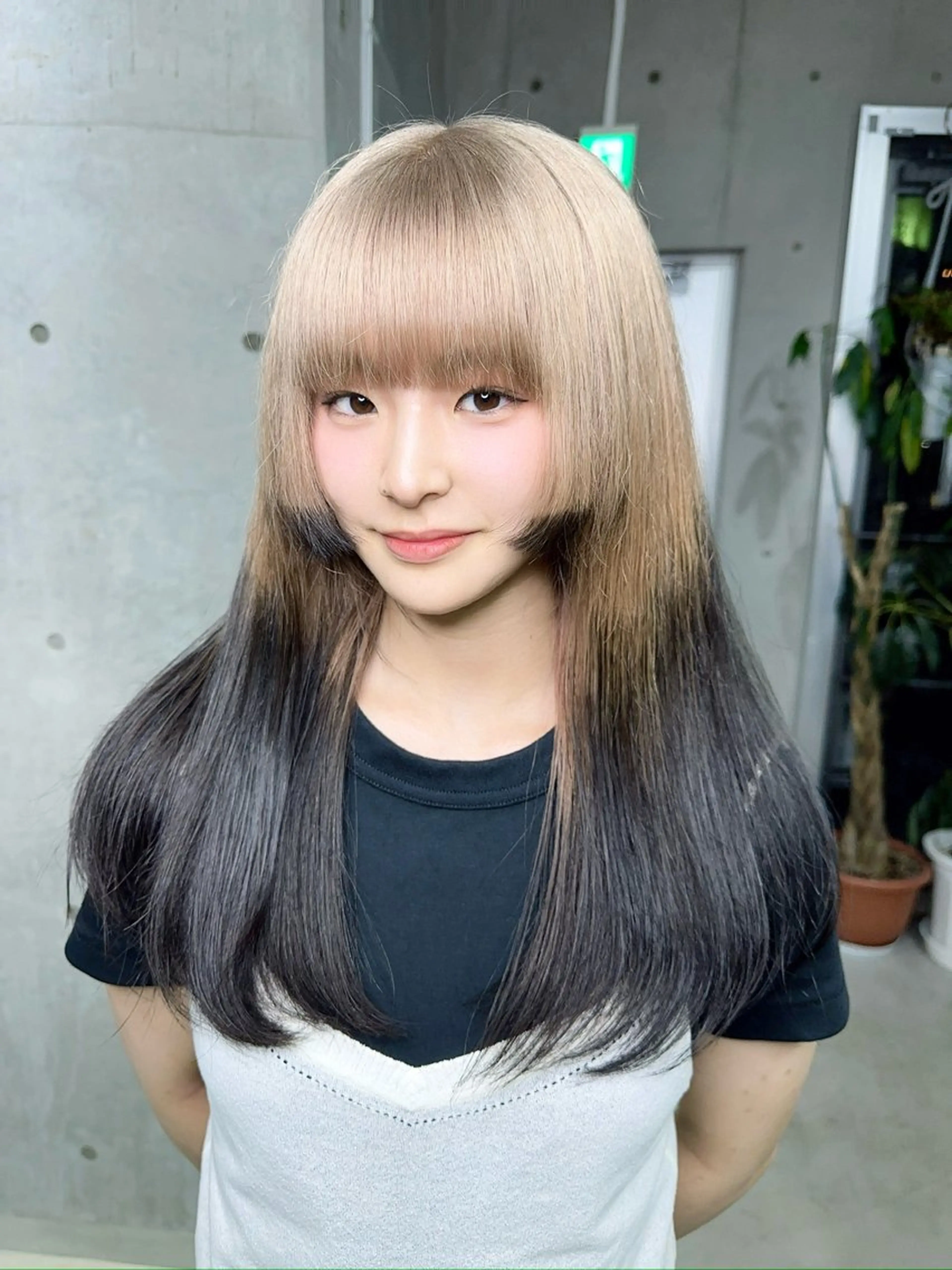 ロング カラー 黒髪 デザインカラー ヘアカラー トリートメント かずくん🦩名古屋 ハイトーン/レイヤーのヘアスタイル