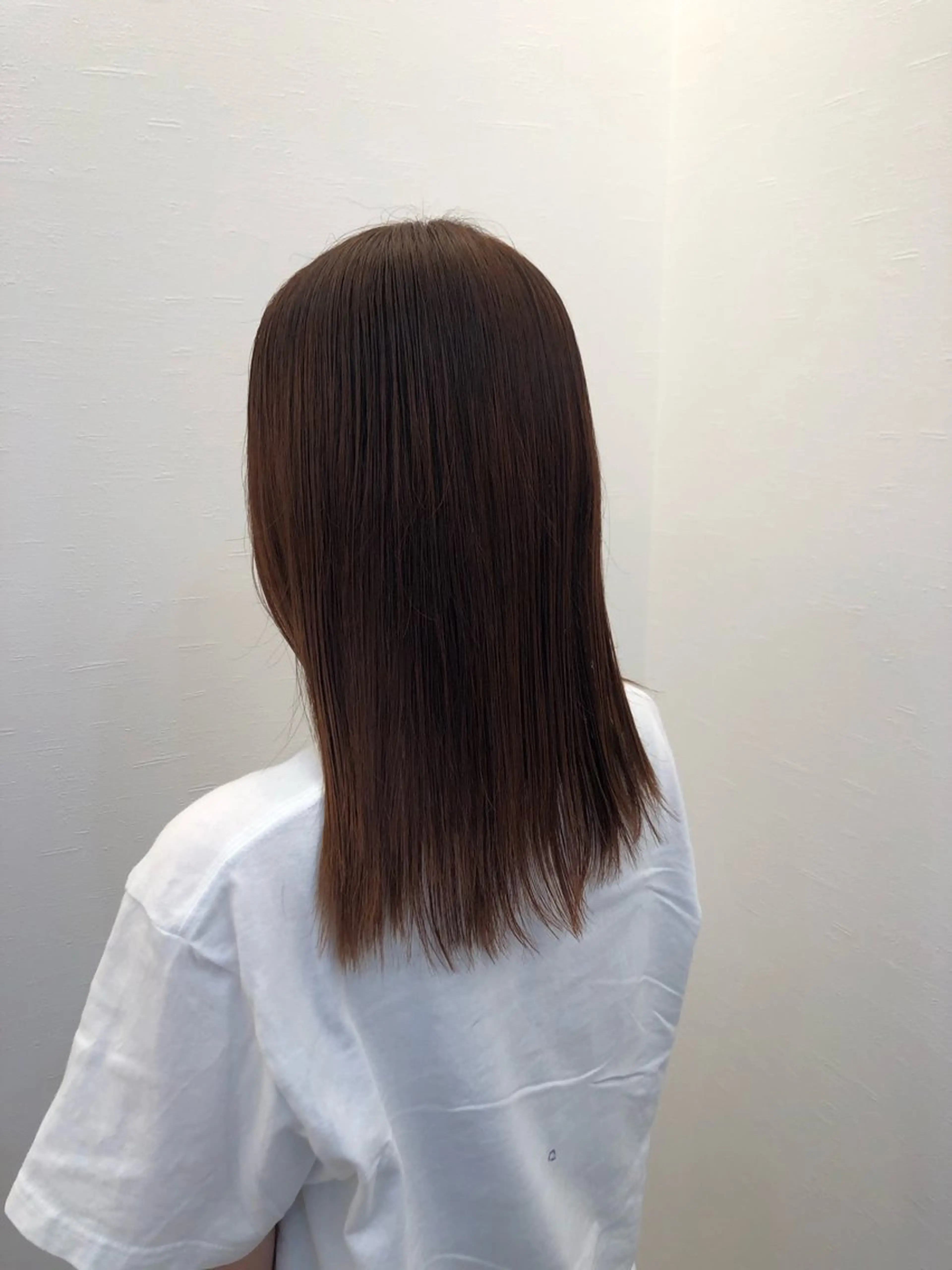 カラー ツノガイ エリのヘアスタイル