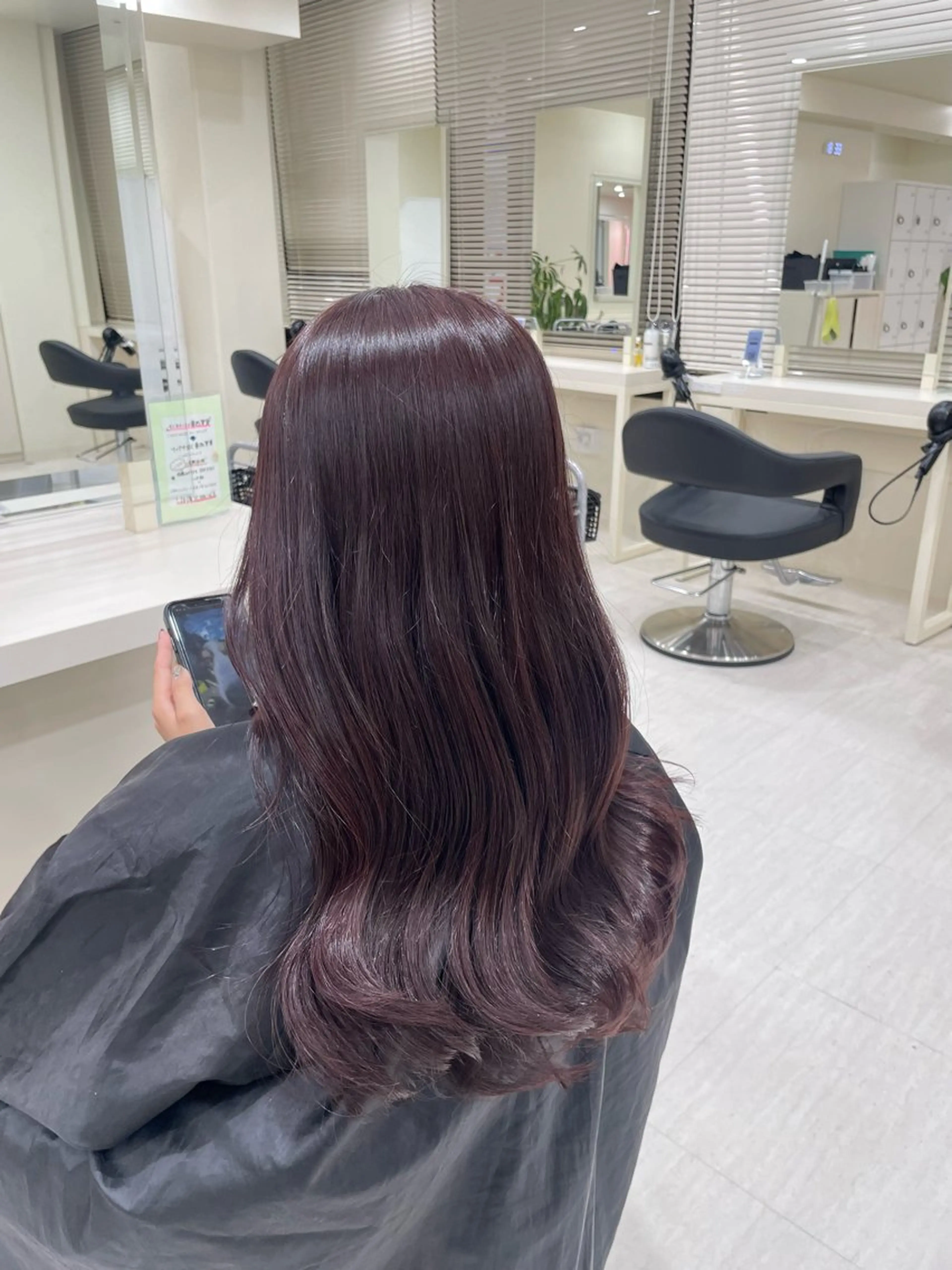 ロング カラー モテ髪ハイトーン🫧 serina🎀池袋のヘアスタイル