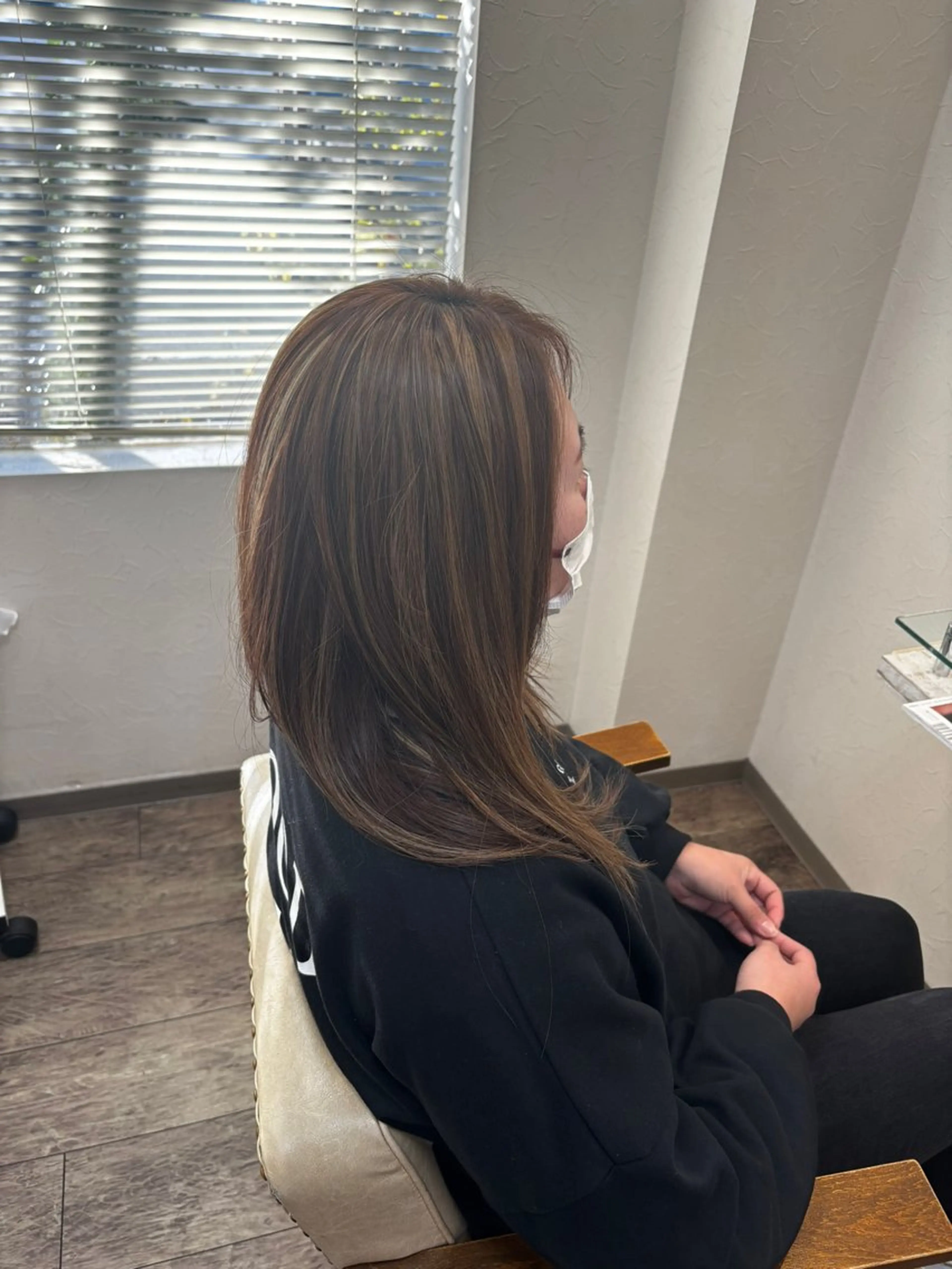 ロング カラー デザインカラー ハイライトカラー ハイライト sage 井上のヘアスタイル