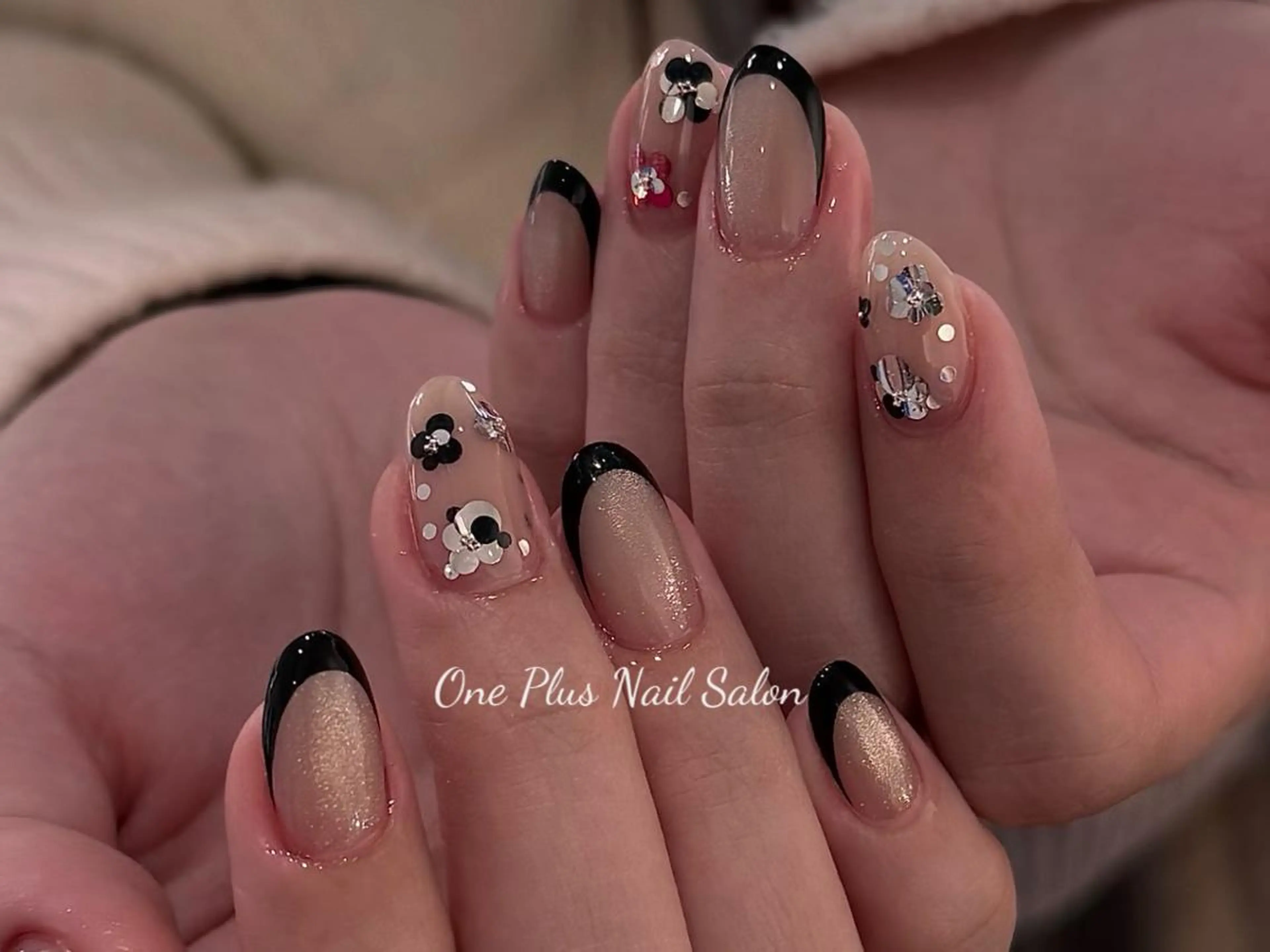 ネイル One plus StudioNailのネイルデザイン