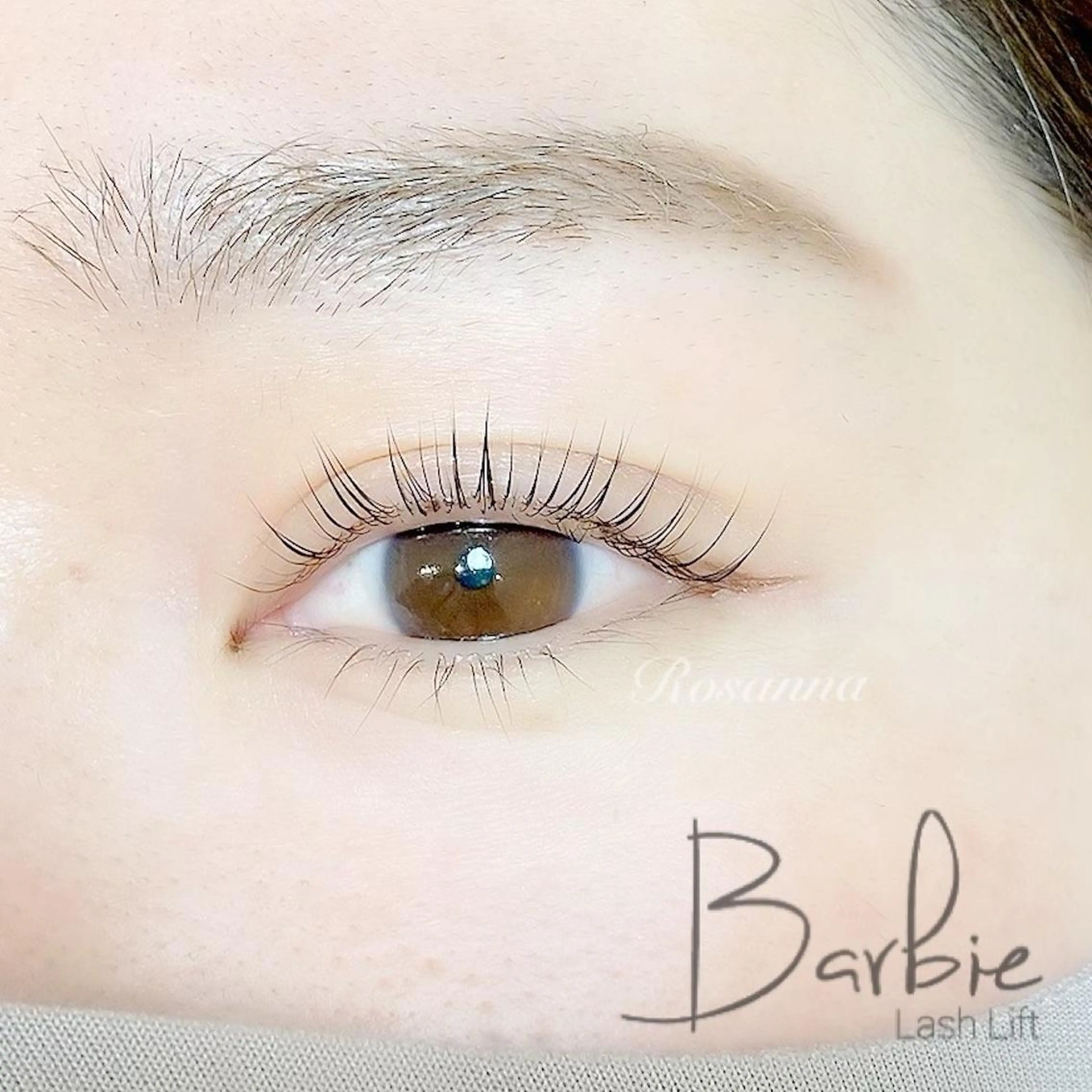 マツエク・マツパ バービーラッシュリフト Rosanna 武蔵浦和店の眉毛・アイブロウイメージ